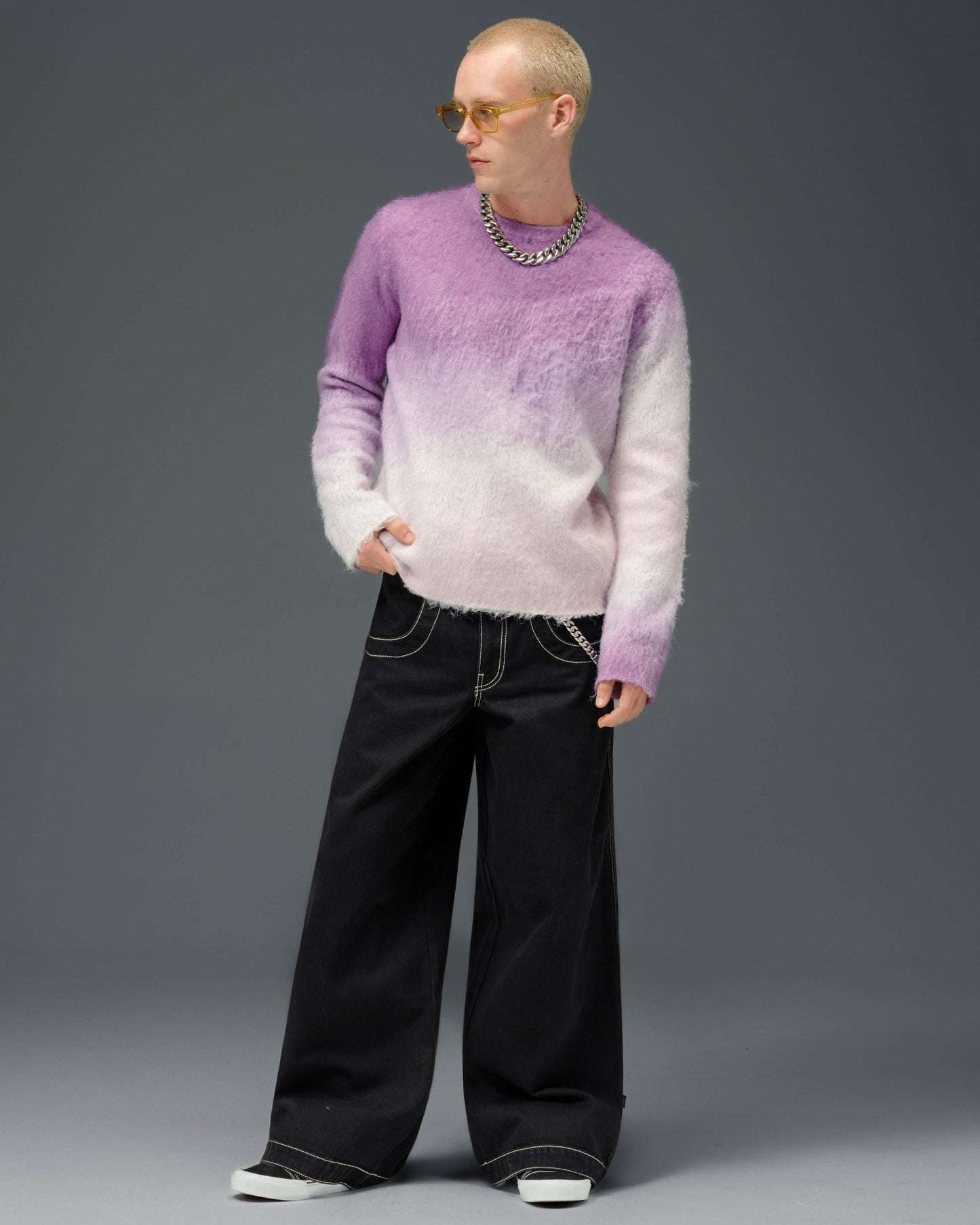 Artistical Uprising. 26". Jet Black.