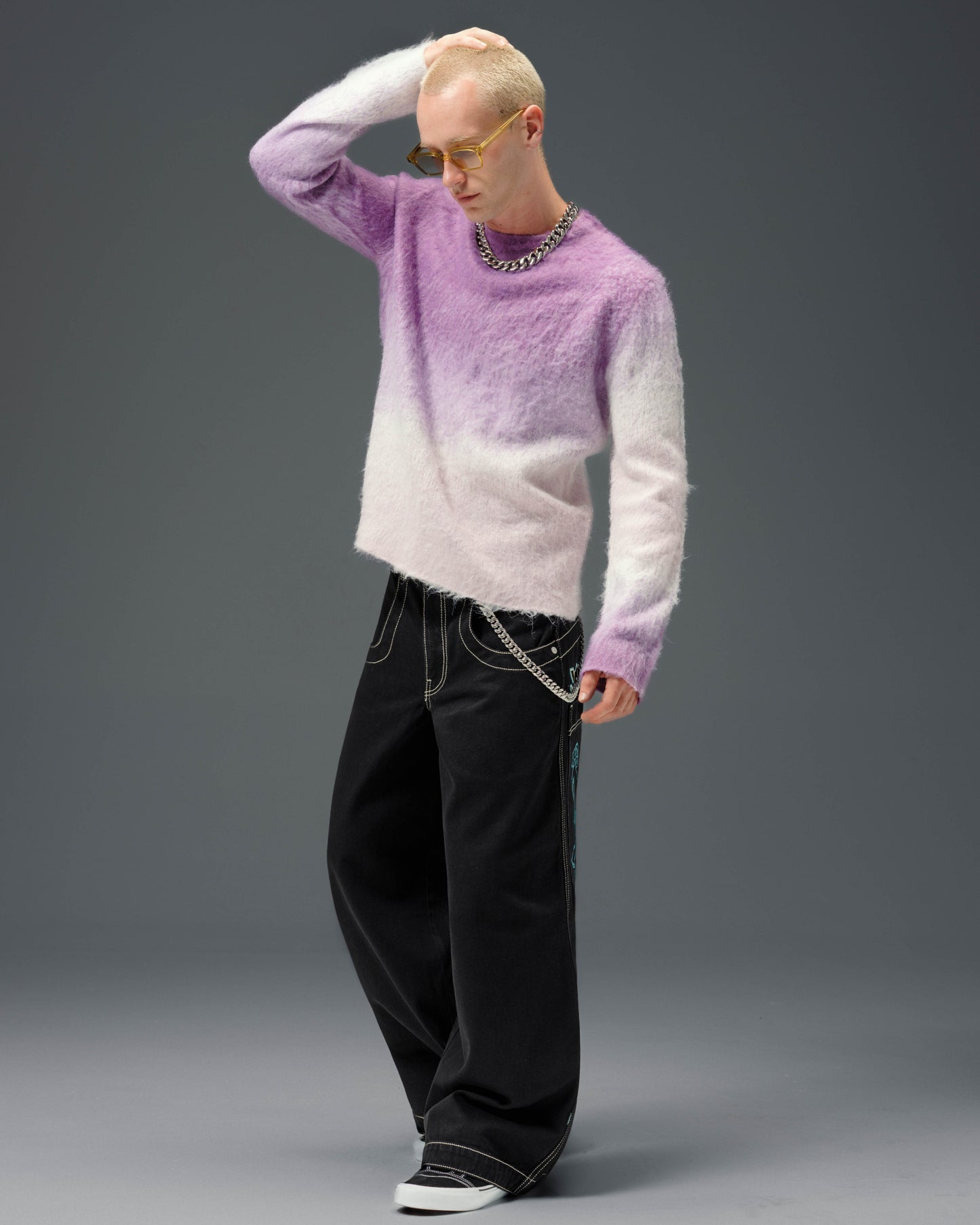 Artistical Uprising. 26". Jet Black.