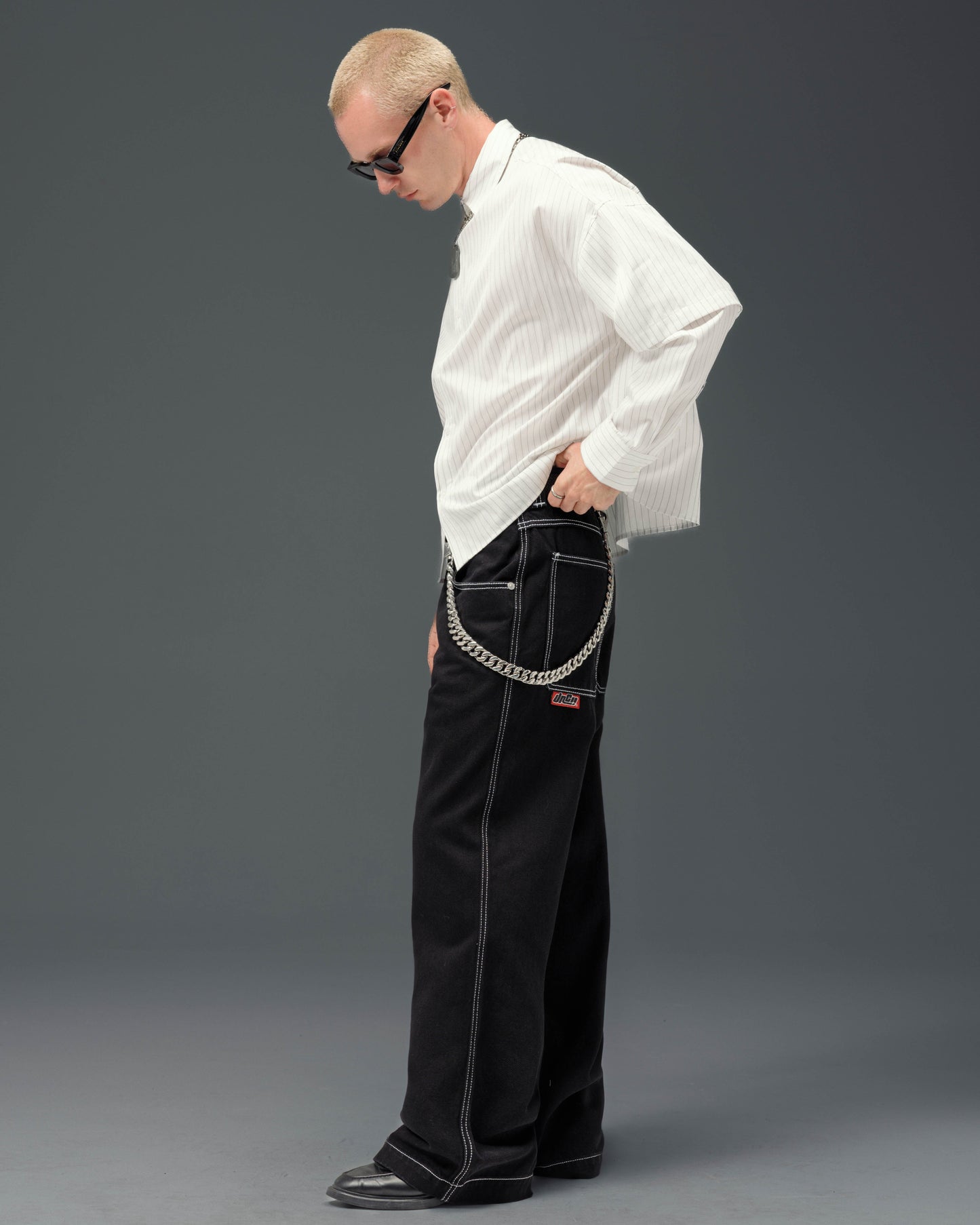 179 Pipes. 23". Jet Black.