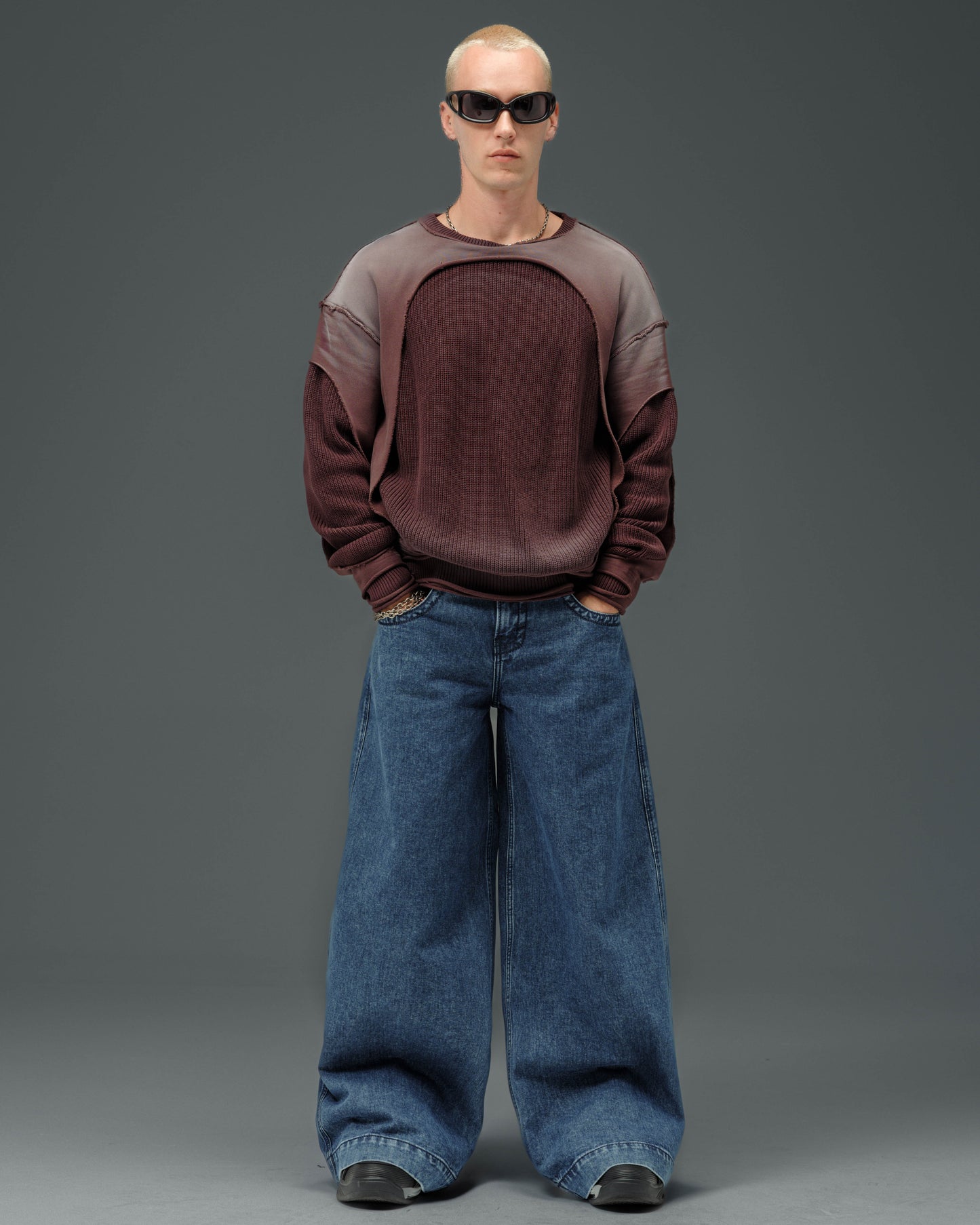 Wide Load. 30". Dark Stone.