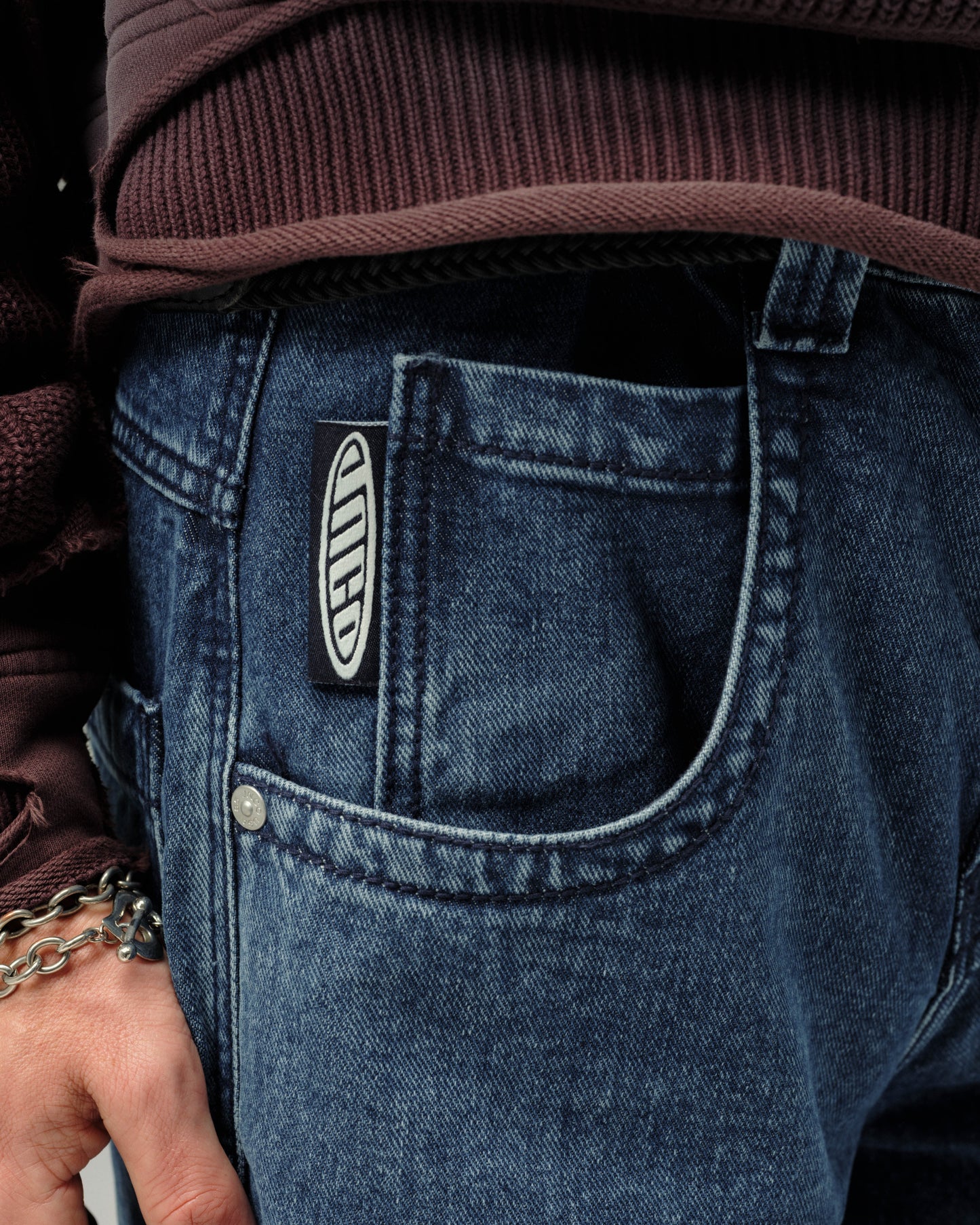 Wide Load. 30". Dark Stone.