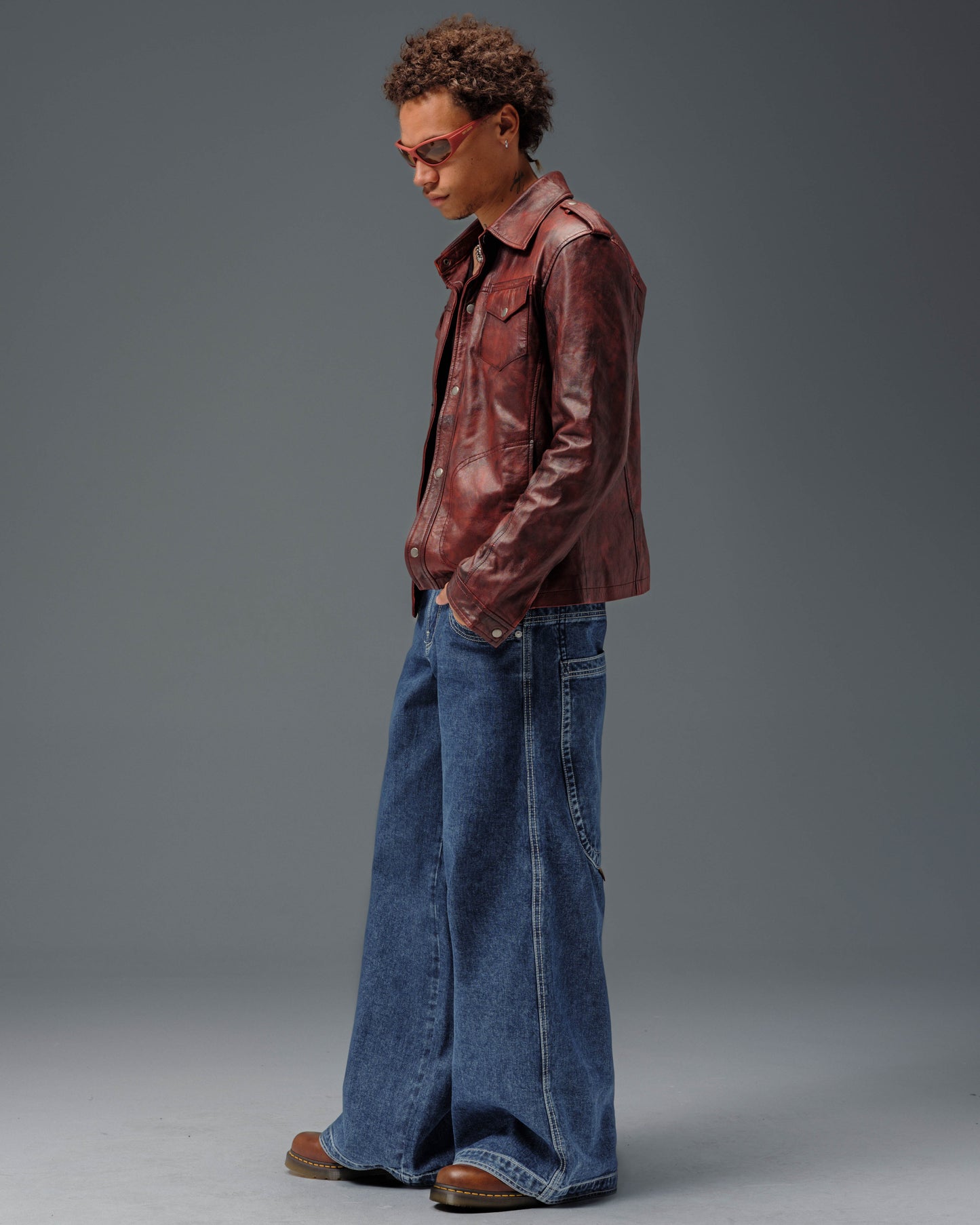 Buddha. 28". Dark Stone.