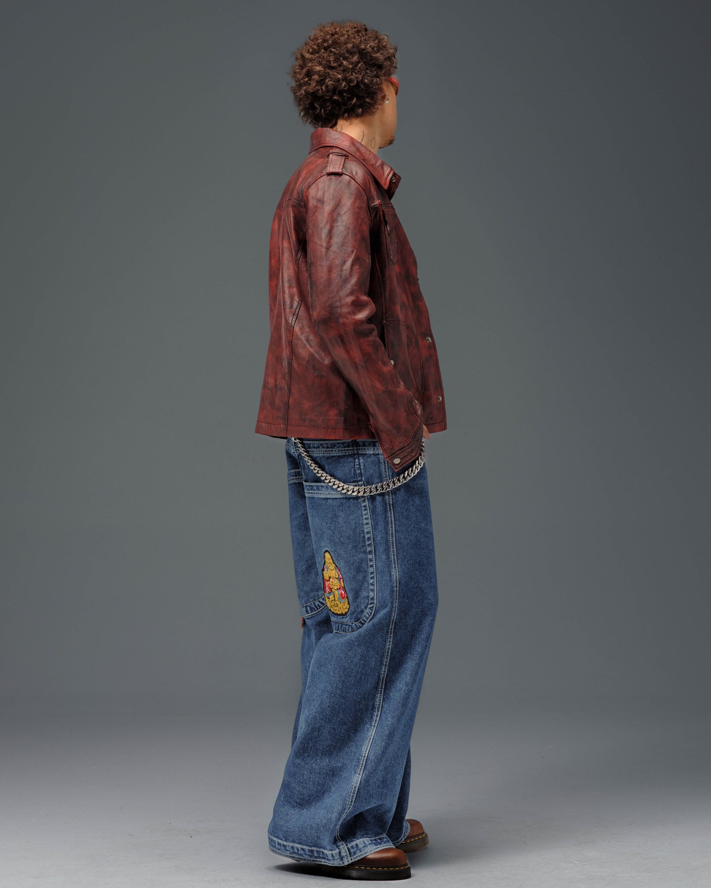 Buddha. 28". Dark Stone.