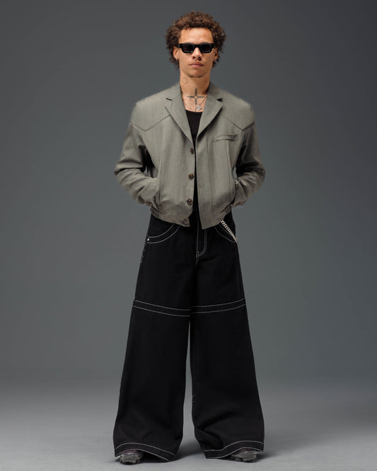 Hangin'. 34". Jet Black.