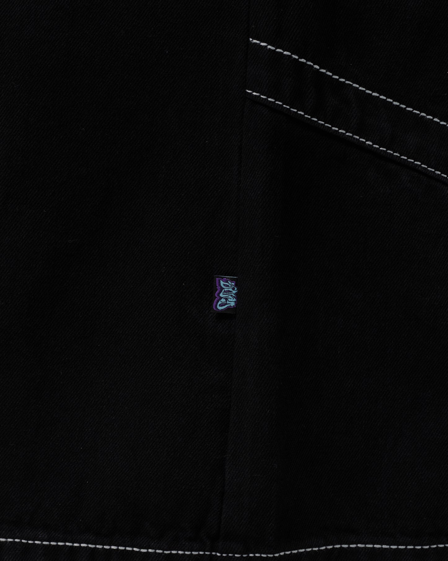 Hangin'. 34". Jet Black.