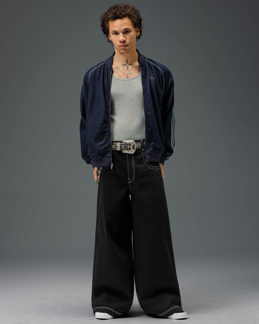 Battle. 30". Jet Black.