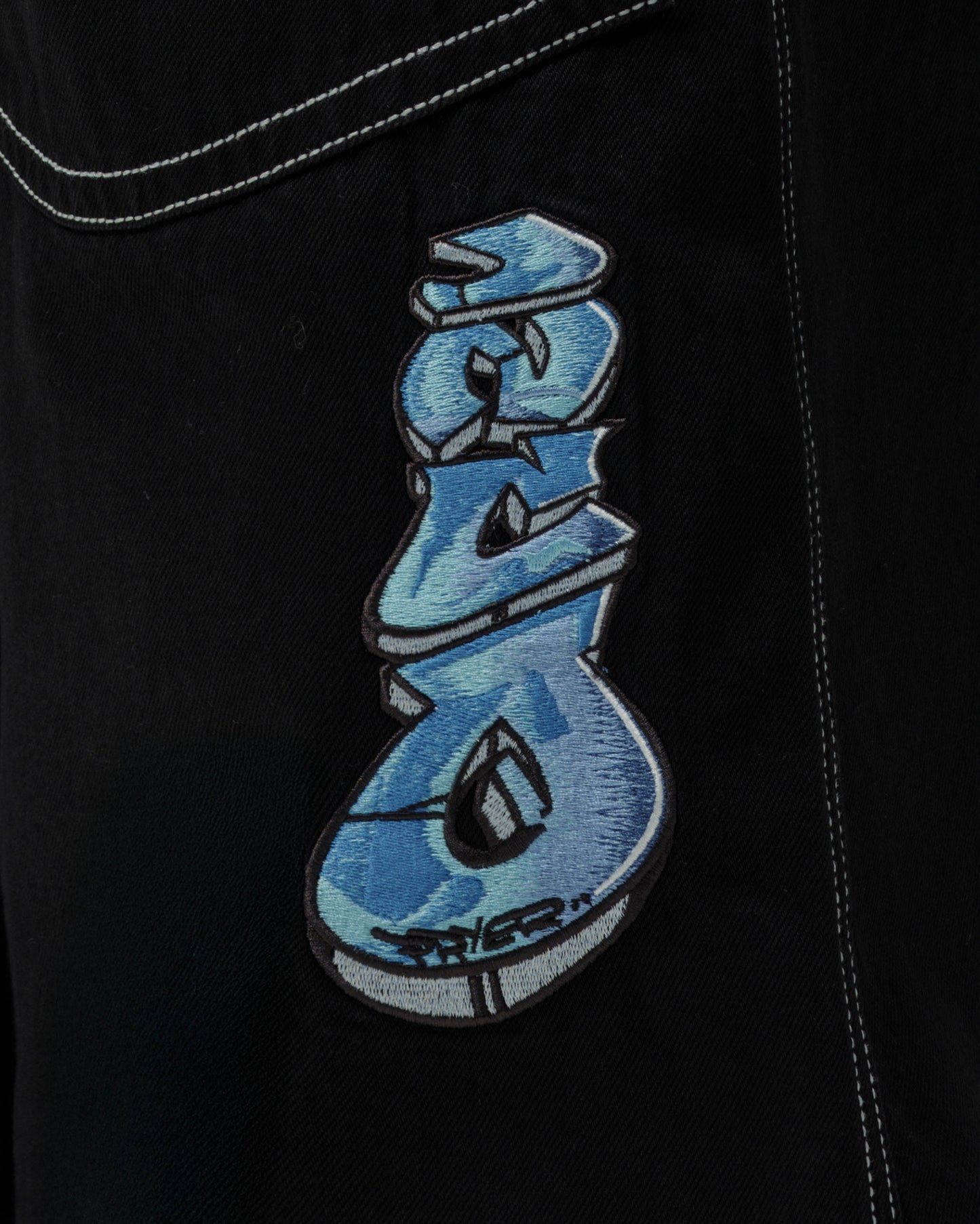 Battle. 30". Jet Black.