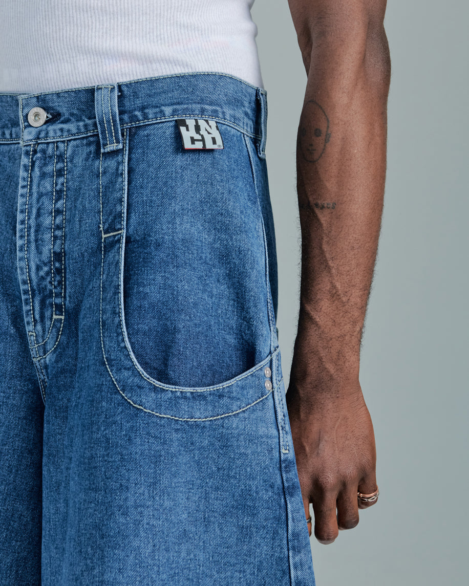 Thug. 50". Dark Stone.