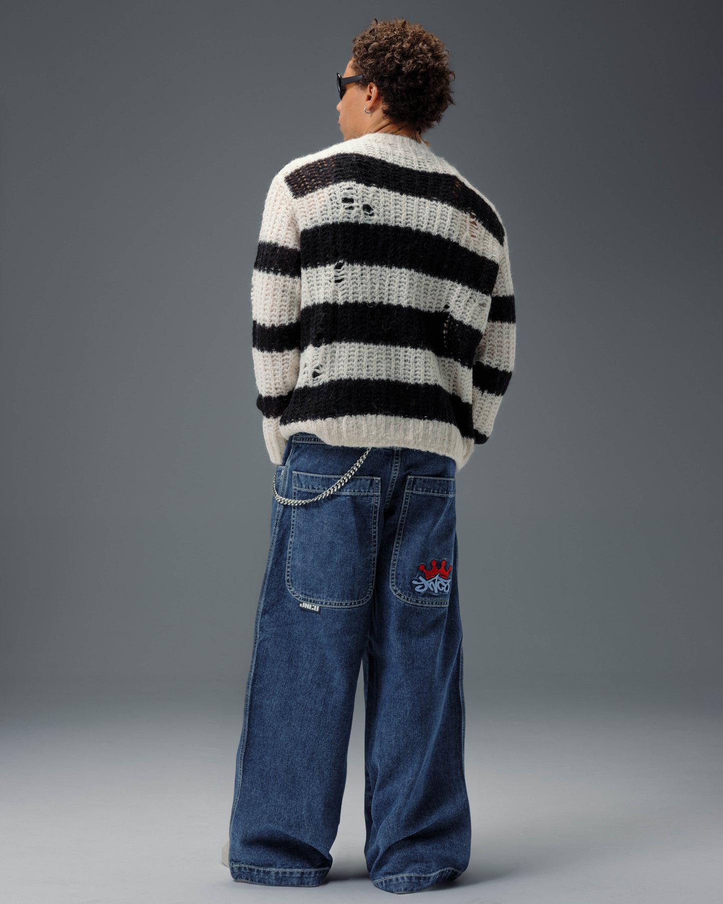 1101 Crown Cannon. 26". Dark Stone.