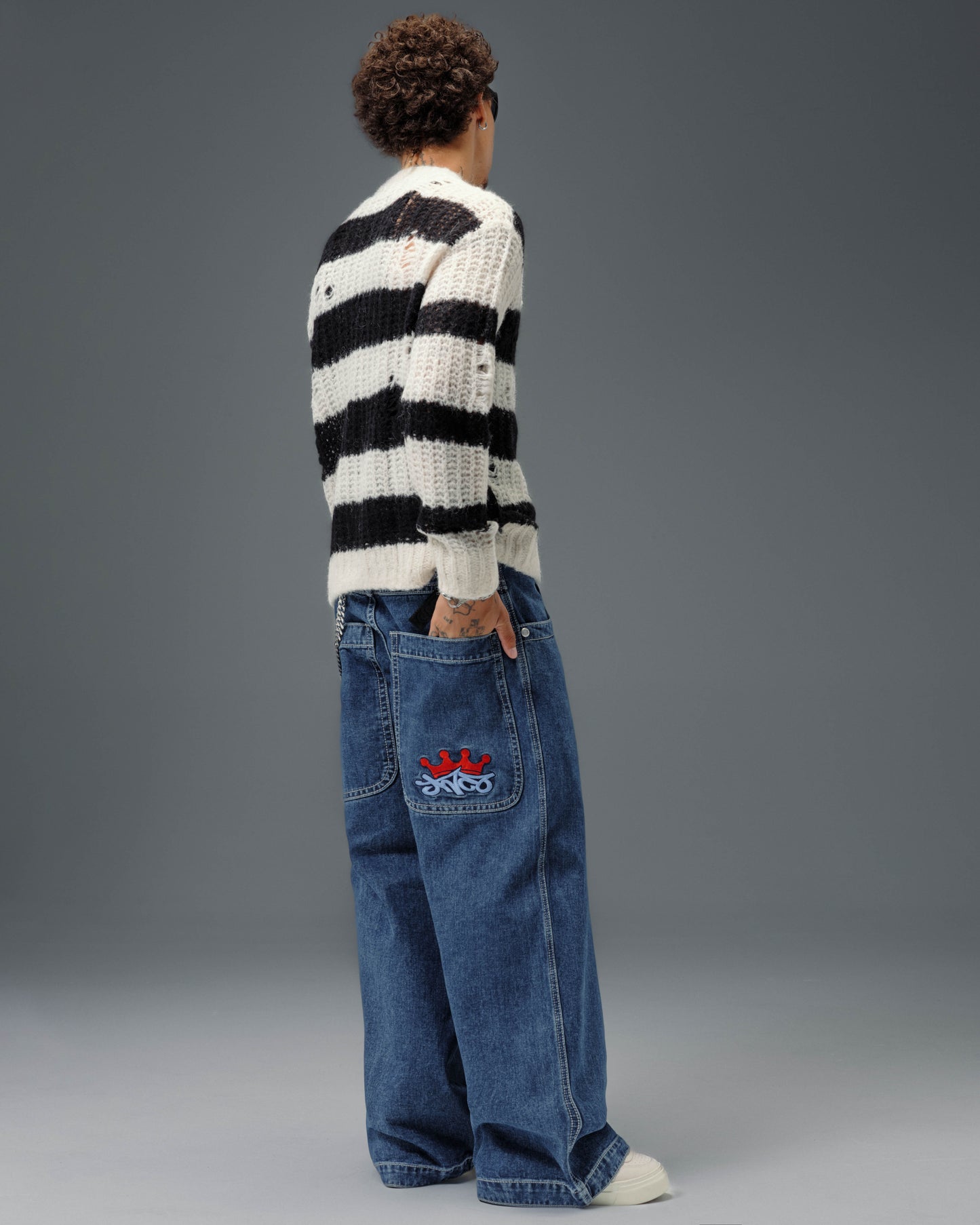 1101 Crown Cannon. 26". Dark Stone.