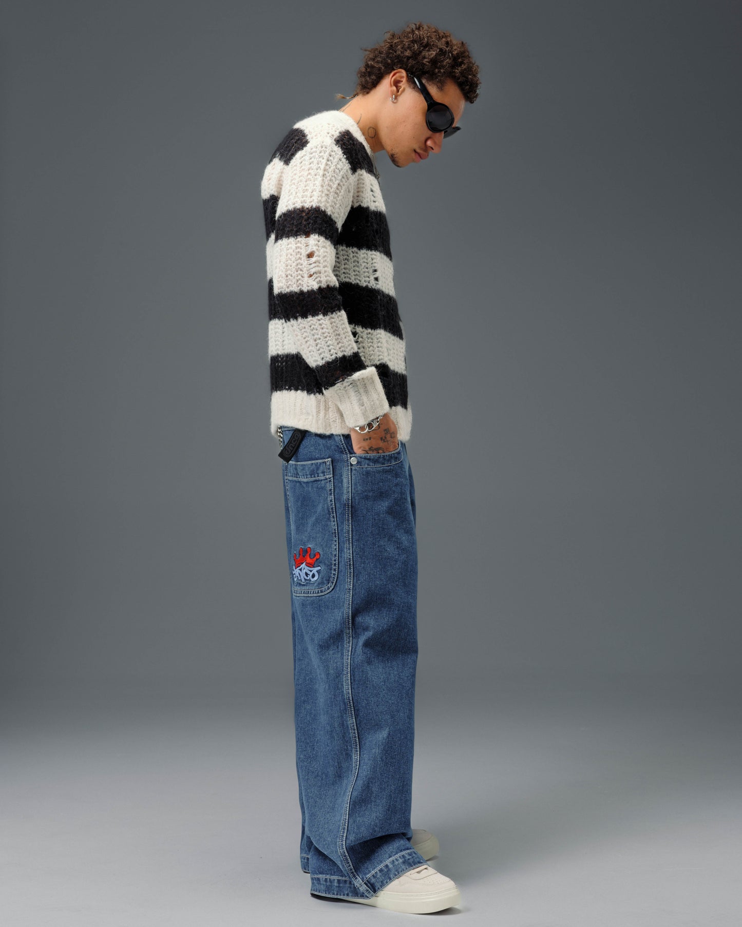 1101 Crown Cannon. 26". Dark Stone.