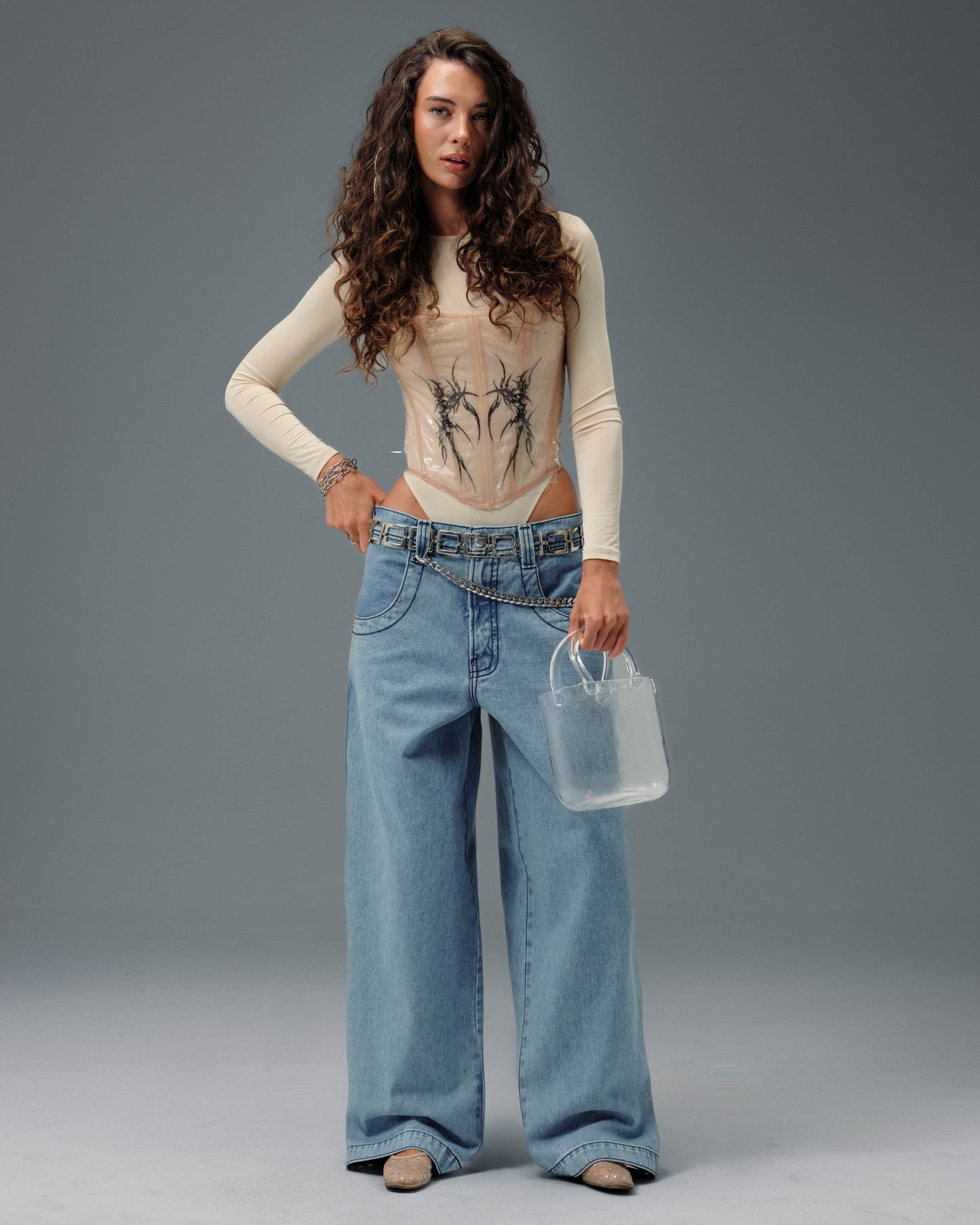 W1101 Crown Cannon. 26". Antique.