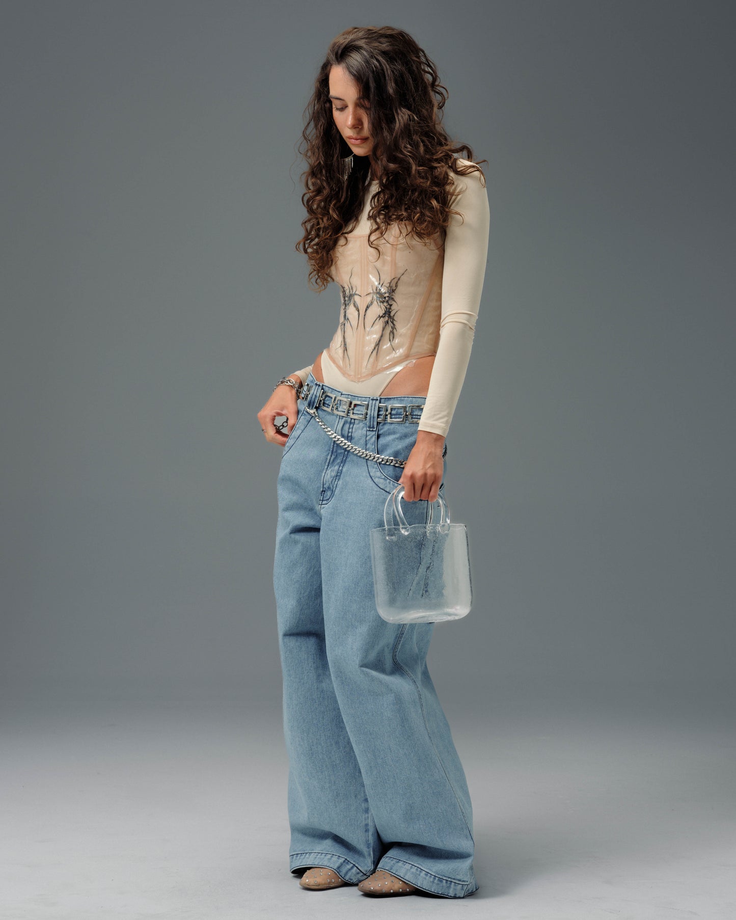 W1101 Crown Cannon. 26". Antique.