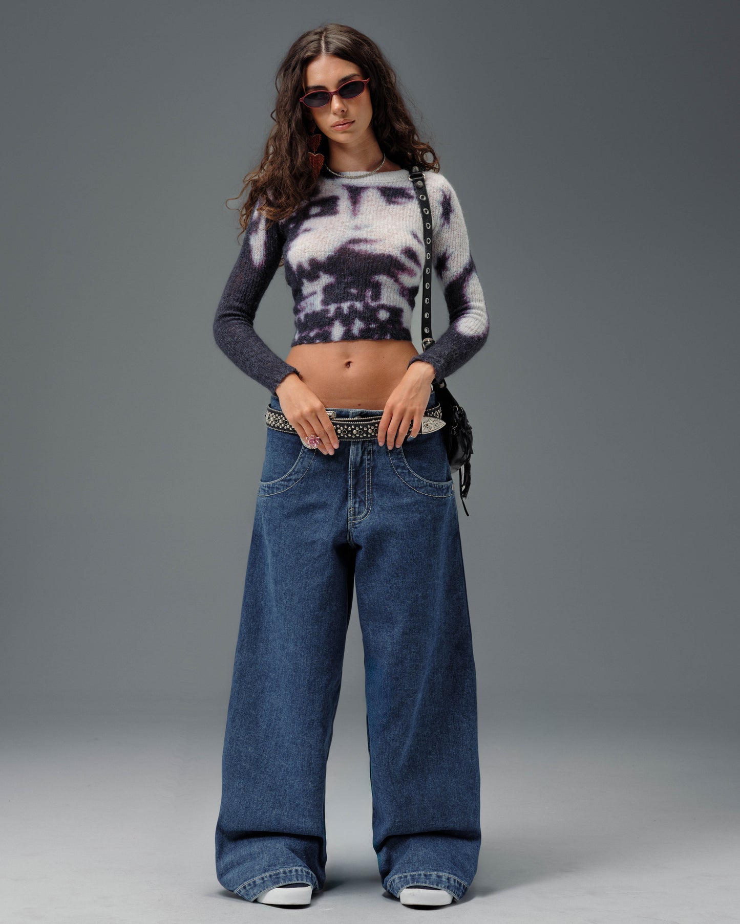 W1101 Crown Cannon. 26". Dark Stone.