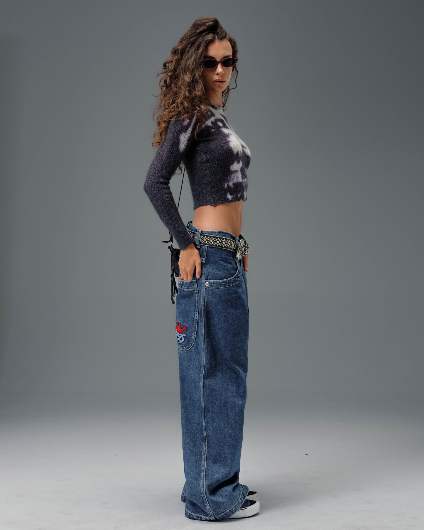 W1101 Crown Cannon. 26". Dark Stone.