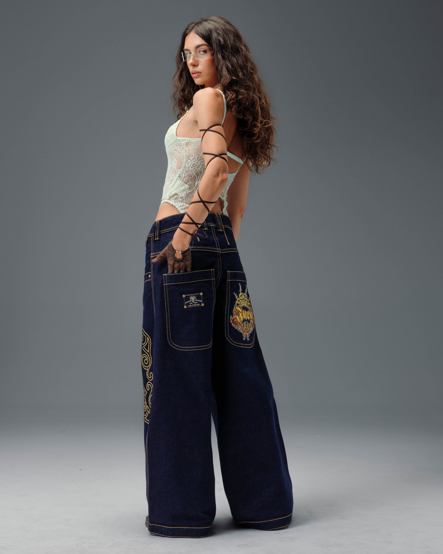 W1101 Royal Twin. 26". Dark Indigo.