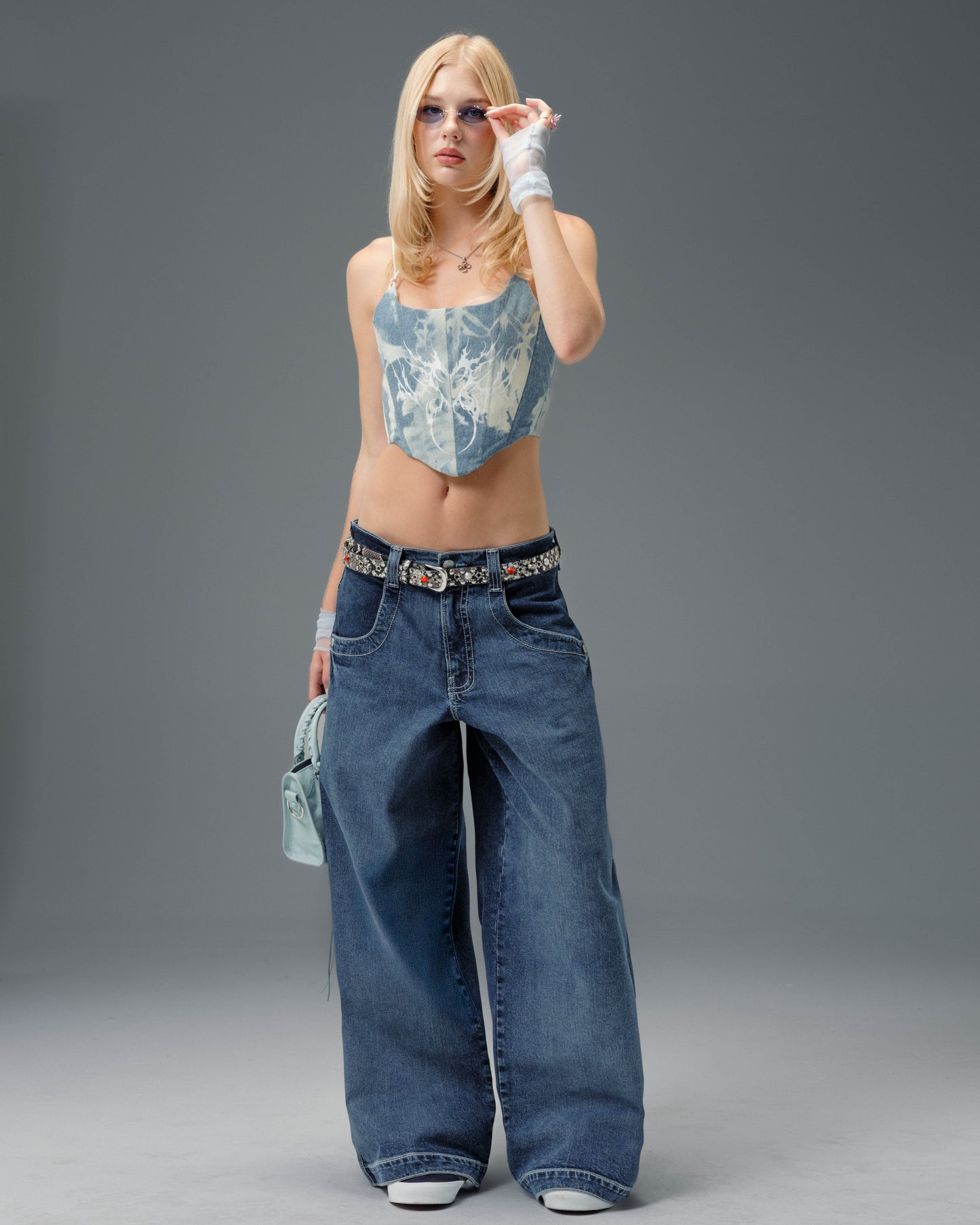 W1101 LA Cannon. 26". Hand-Sand Dark Stone.