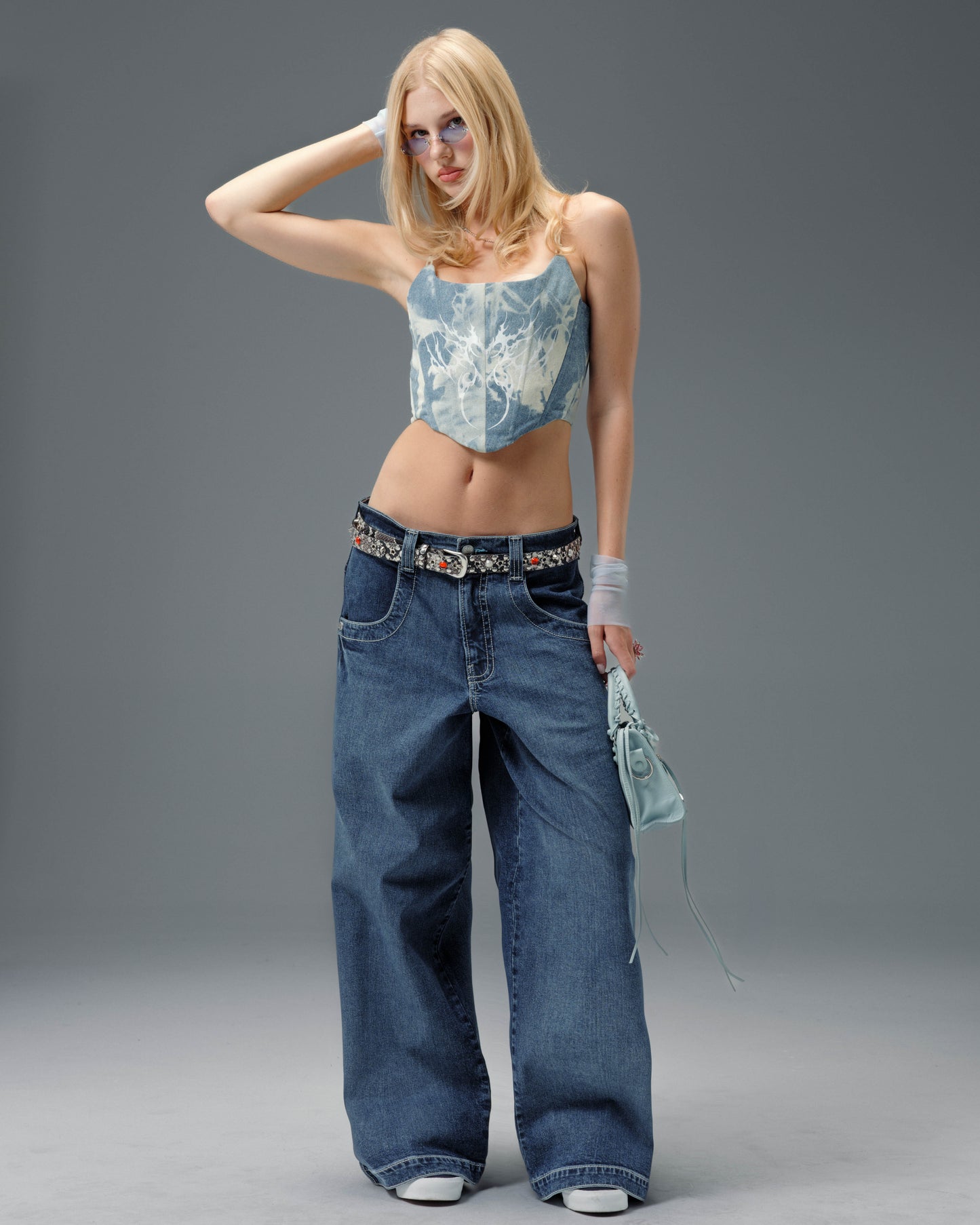 W1101 LA Cannon. 26". Hand-Sand Dark Stone.