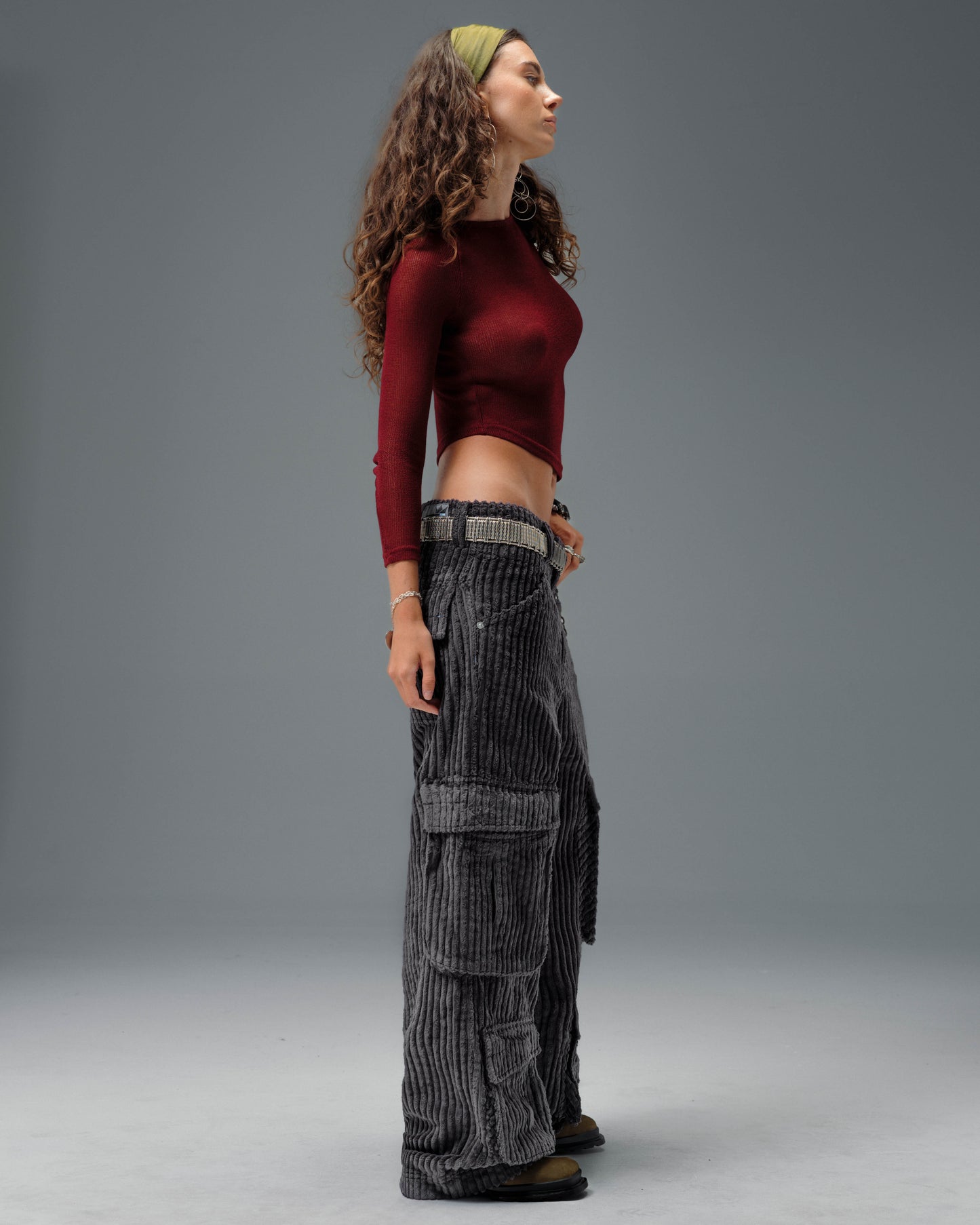 W Legacy. 24". 2 Wale Corduroy. Magnet.