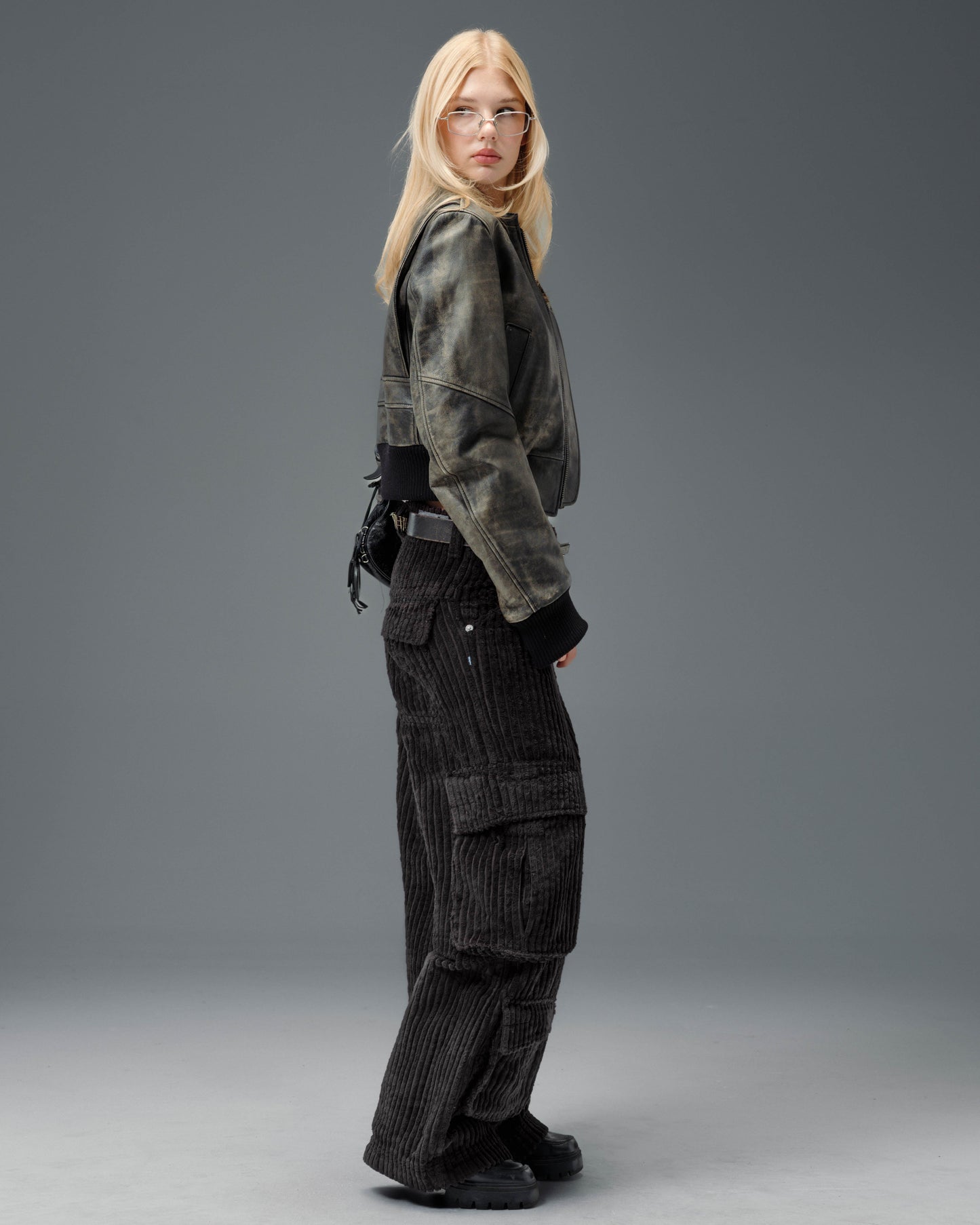 W Legacy. 24". 2 Wale Corduroy. Black.