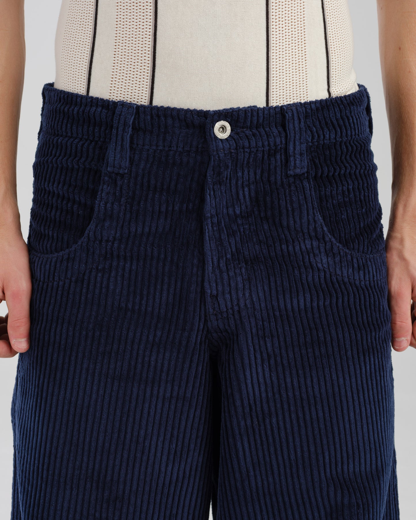 101 Twin Cannon. 26". 4 Wale Corduroy. Navy.