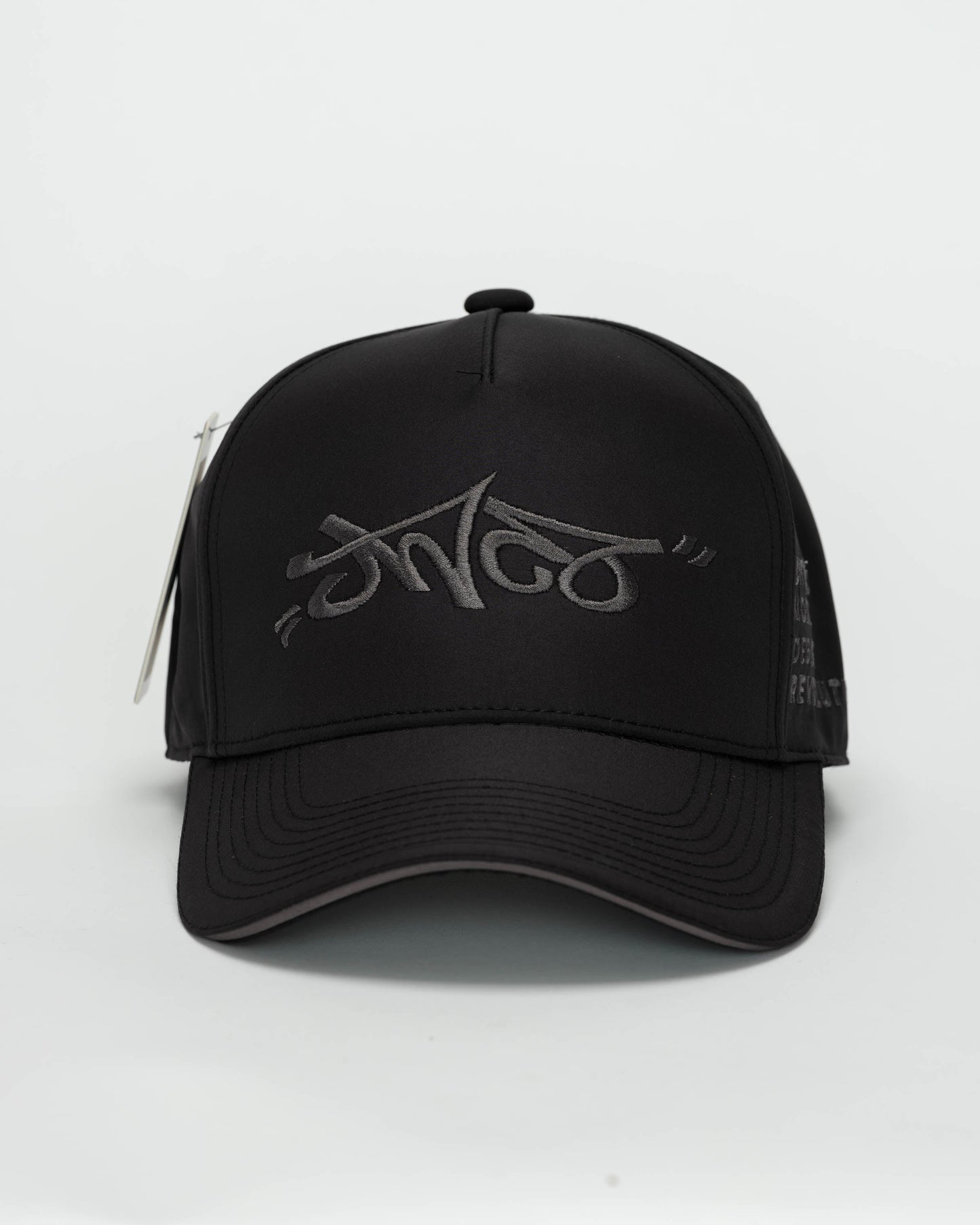 Graffiti Logo Hat. Magnet.