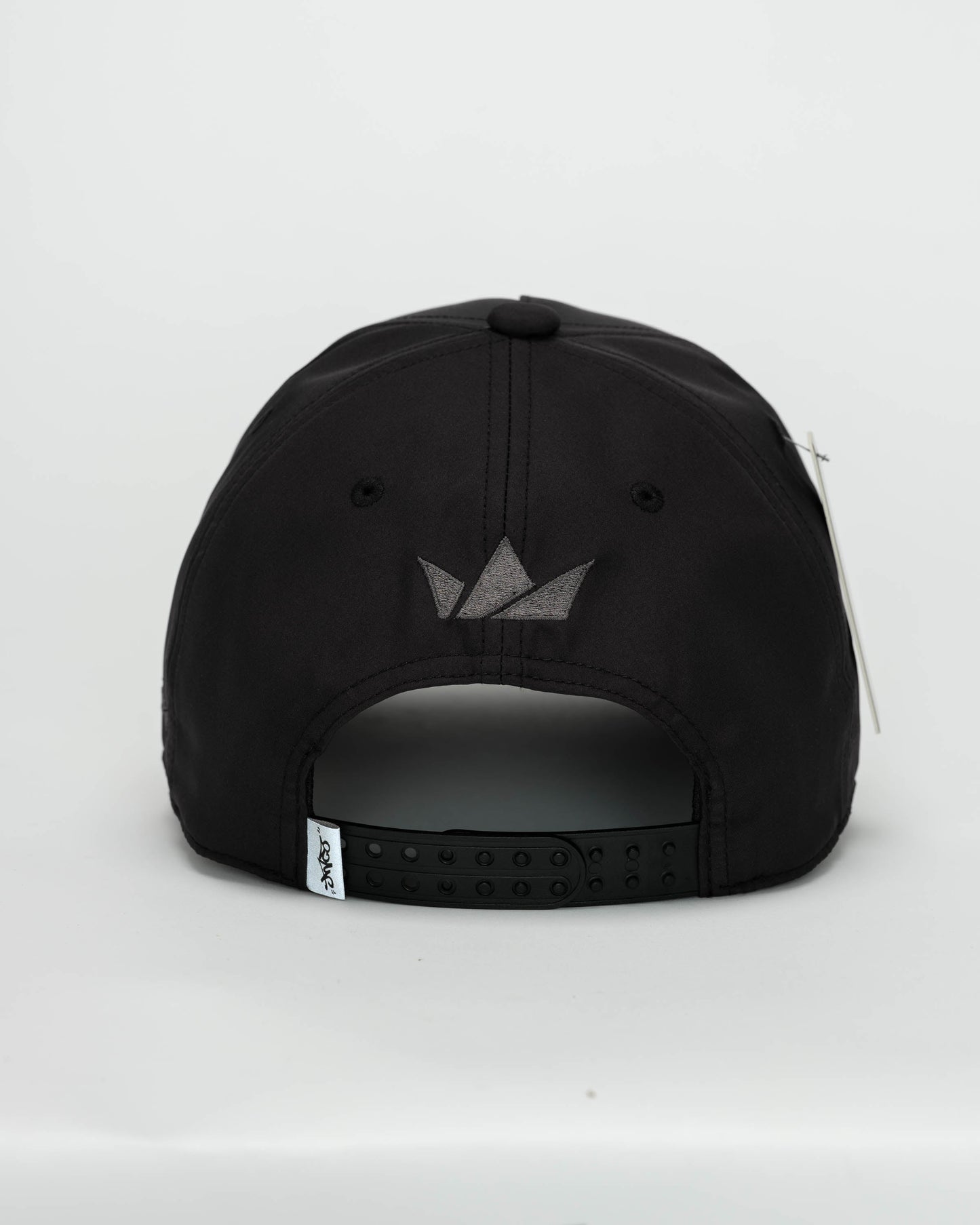 Graffiti Logo Hat. Magnet.