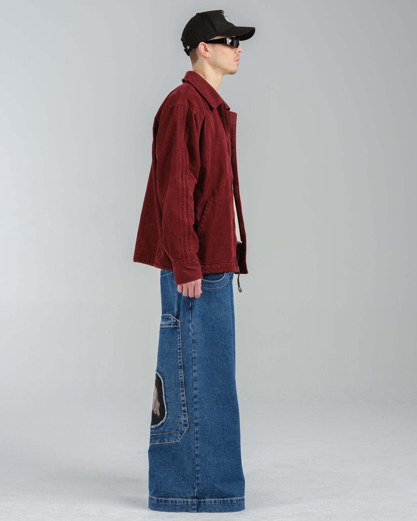 Rhino. 34". Dark Stone.