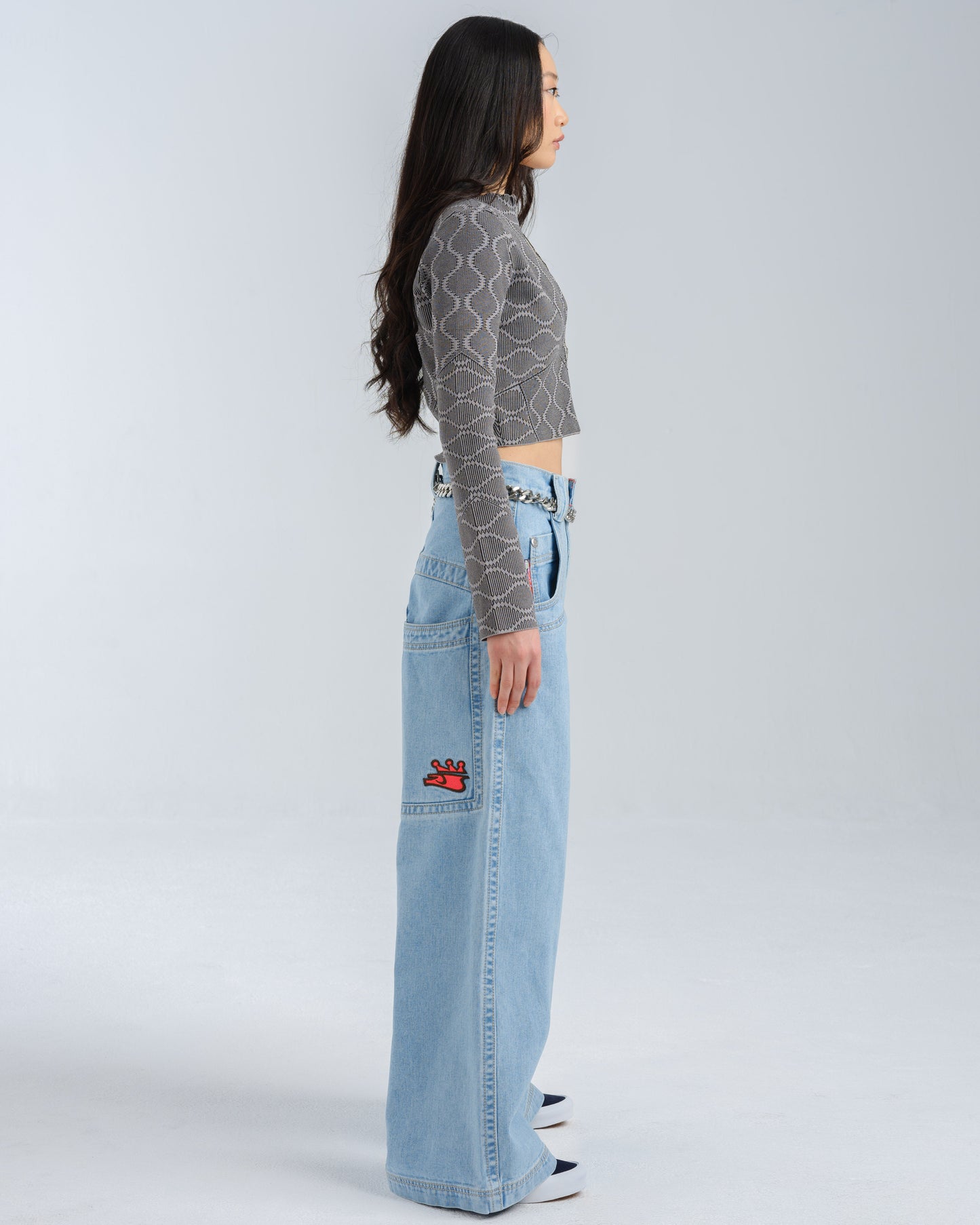 W117 King. 28". Vintage.