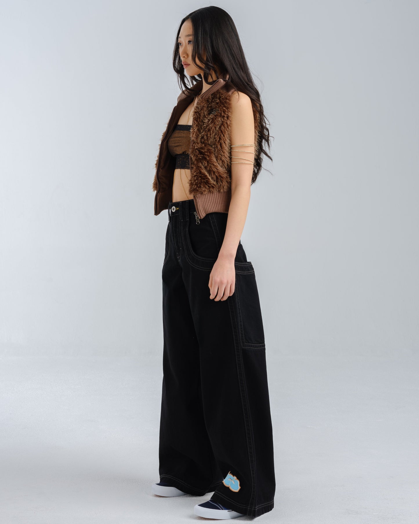 W117 King. 28". Jet Black.