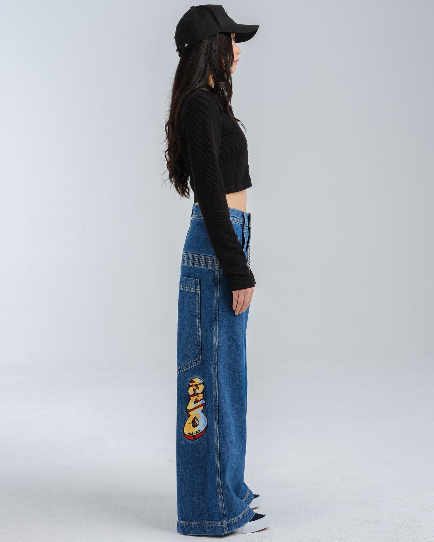 W Battle. 30". Dark Stone.