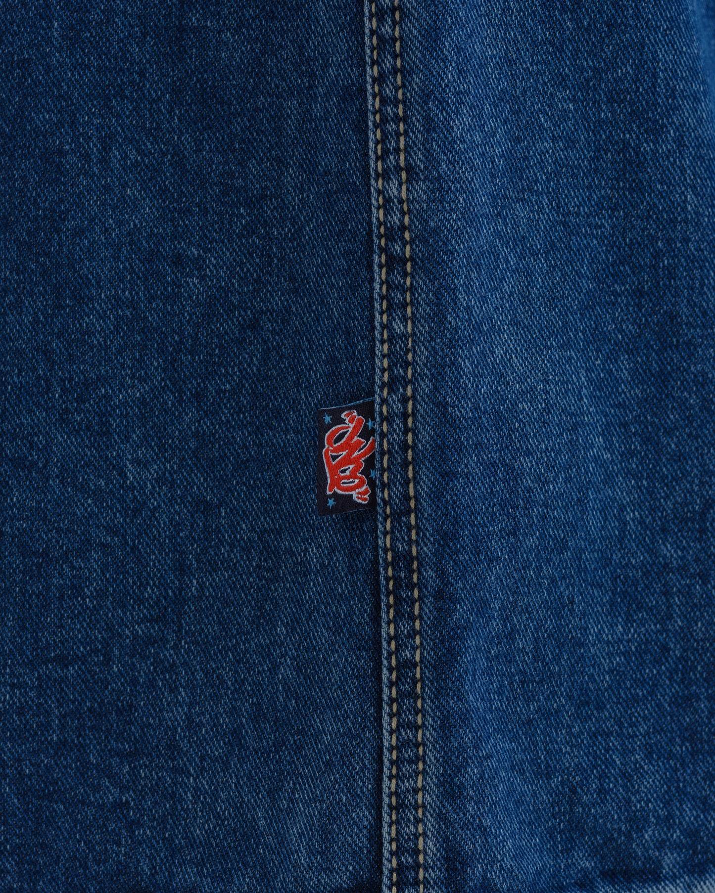 W Battle. 30". Dark Stone.