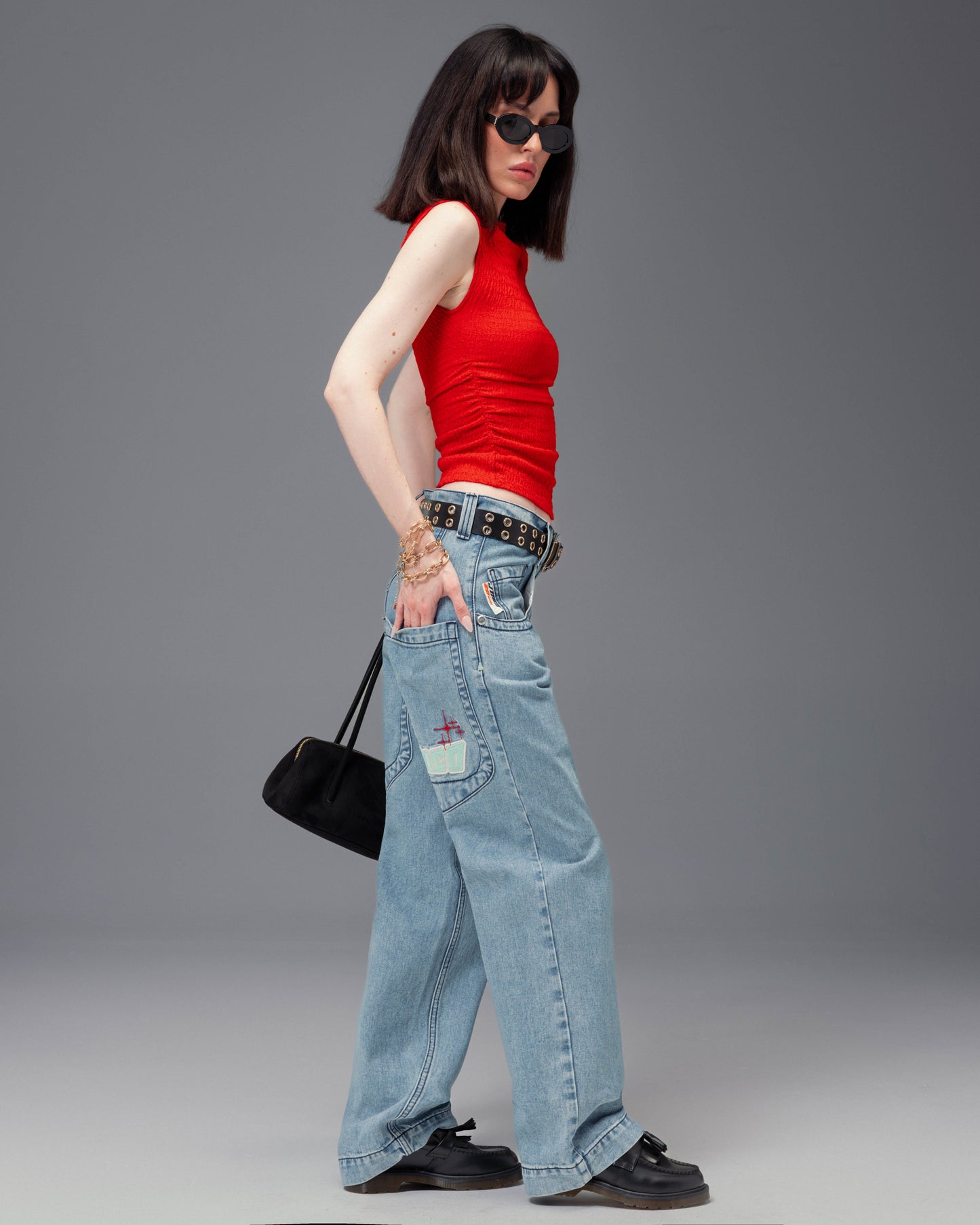 W1169 Low Down Deck. 20". Antique.