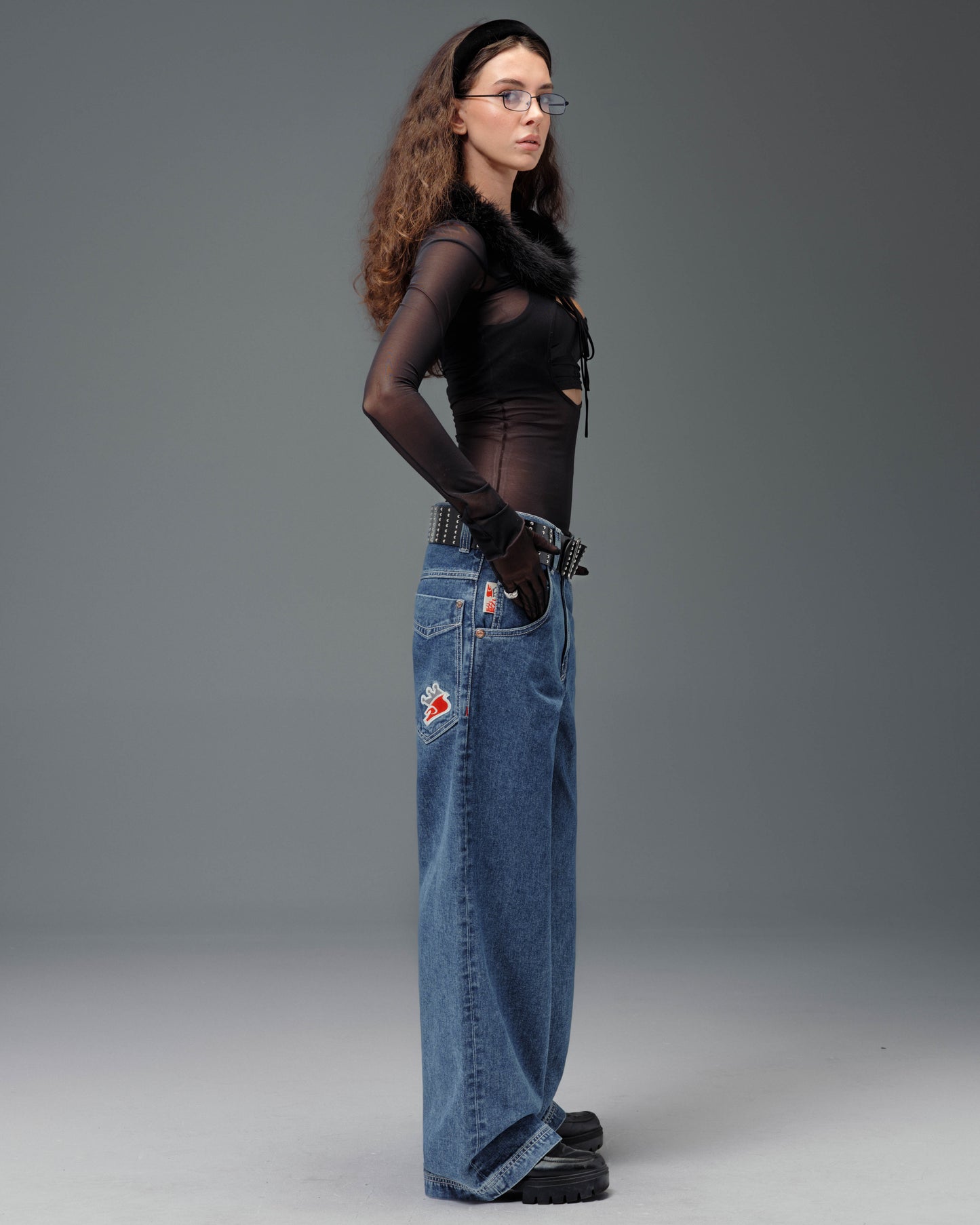 W1179 Easy Wide Pipes. 23". Dark Stone.