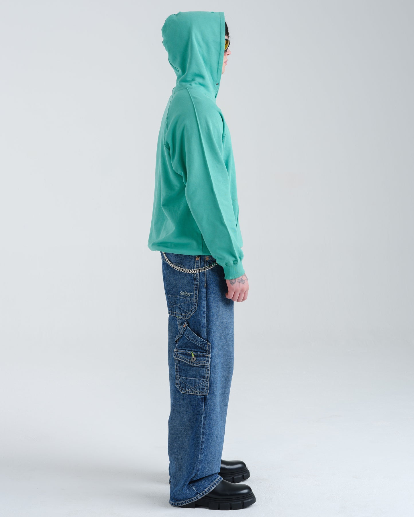 Torque Cargo Carpenter. 23". Hand-Sand Dark Stone.