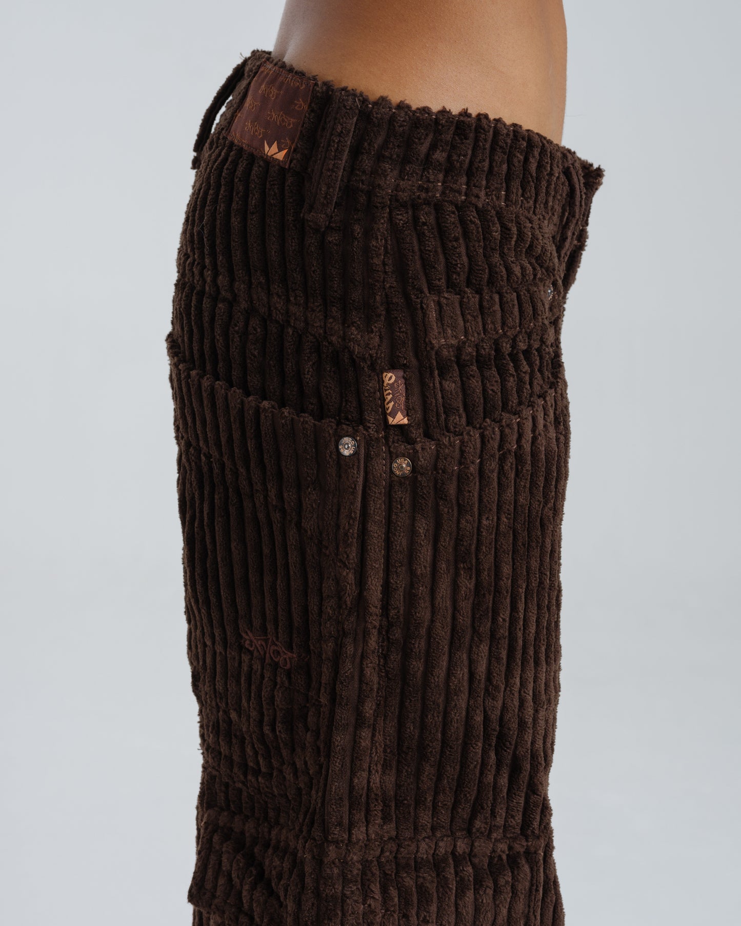 W Quad Cargo. 23". 2 Wale Corduroy. Java Brown.