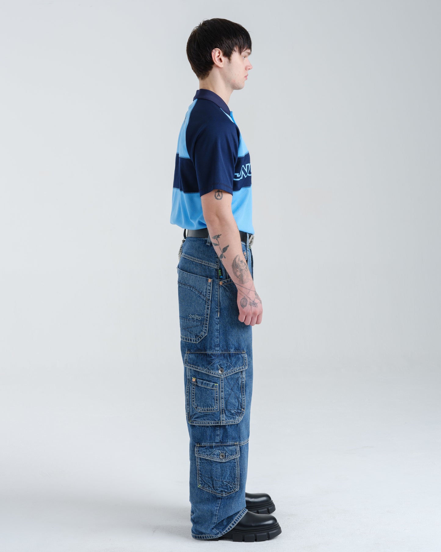 Quad Cargo. 23". Hand-Sand Dark Stone.