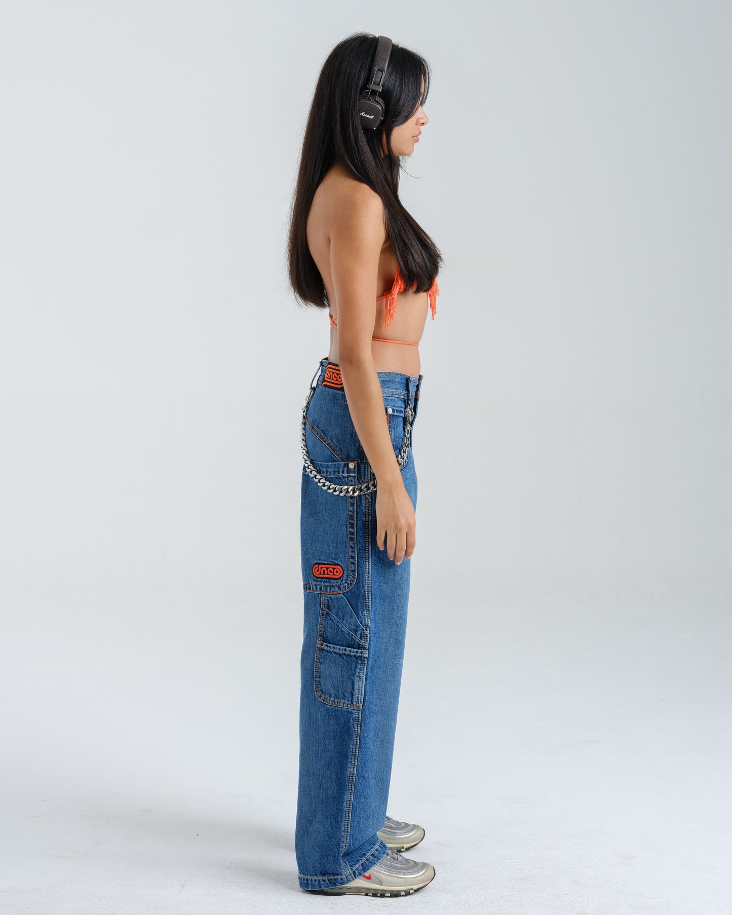 W Handyman Carpenter. 20". Hand-Sand Vintage.