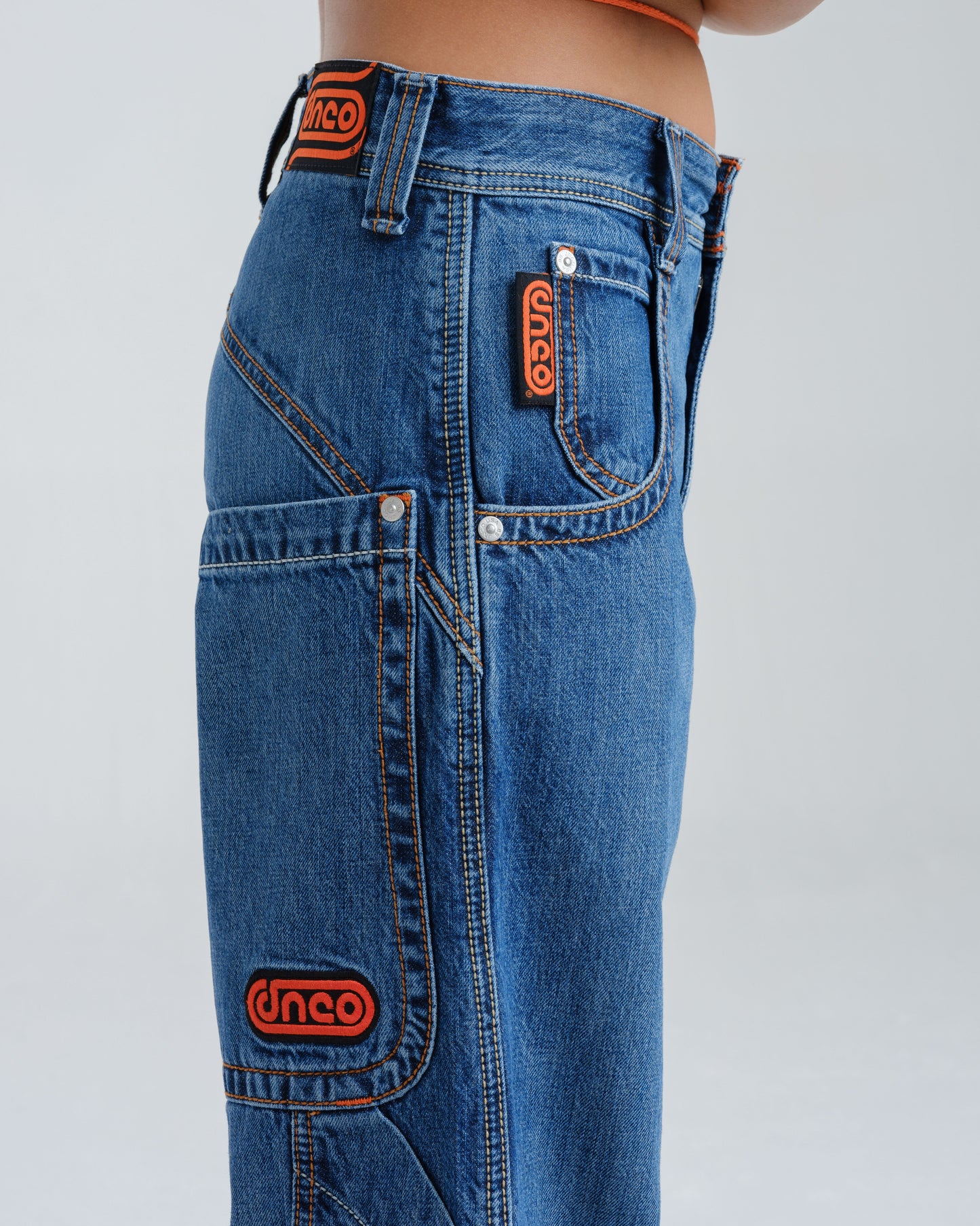 W Handyman Carpenter. 20". Hand-Sand Vintage.