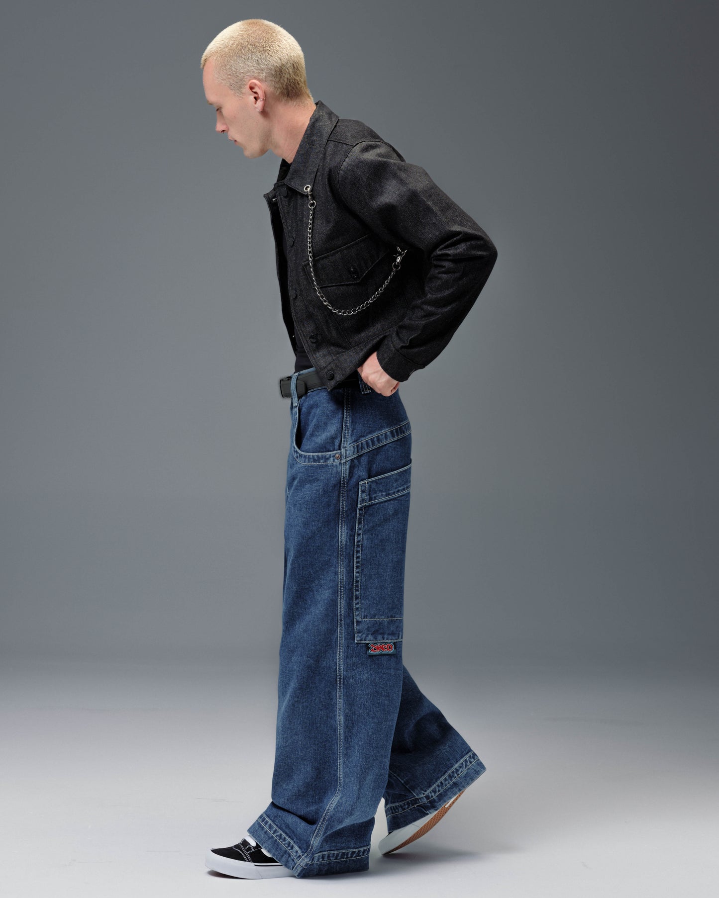 Rollin. 26". Dark Stone.