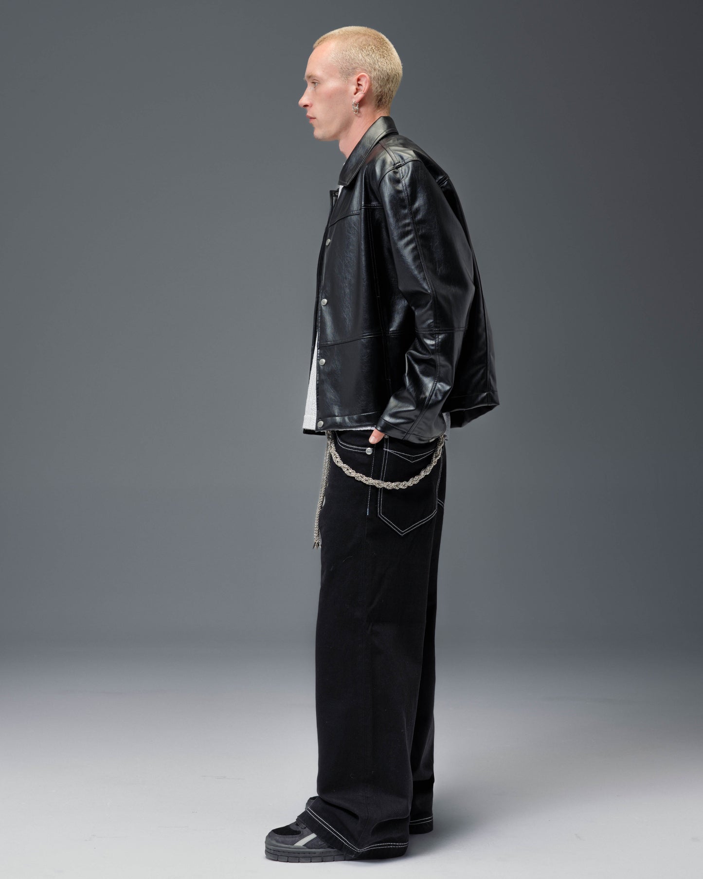 1179 Easy Wide Pipes. 23". Jet Black.