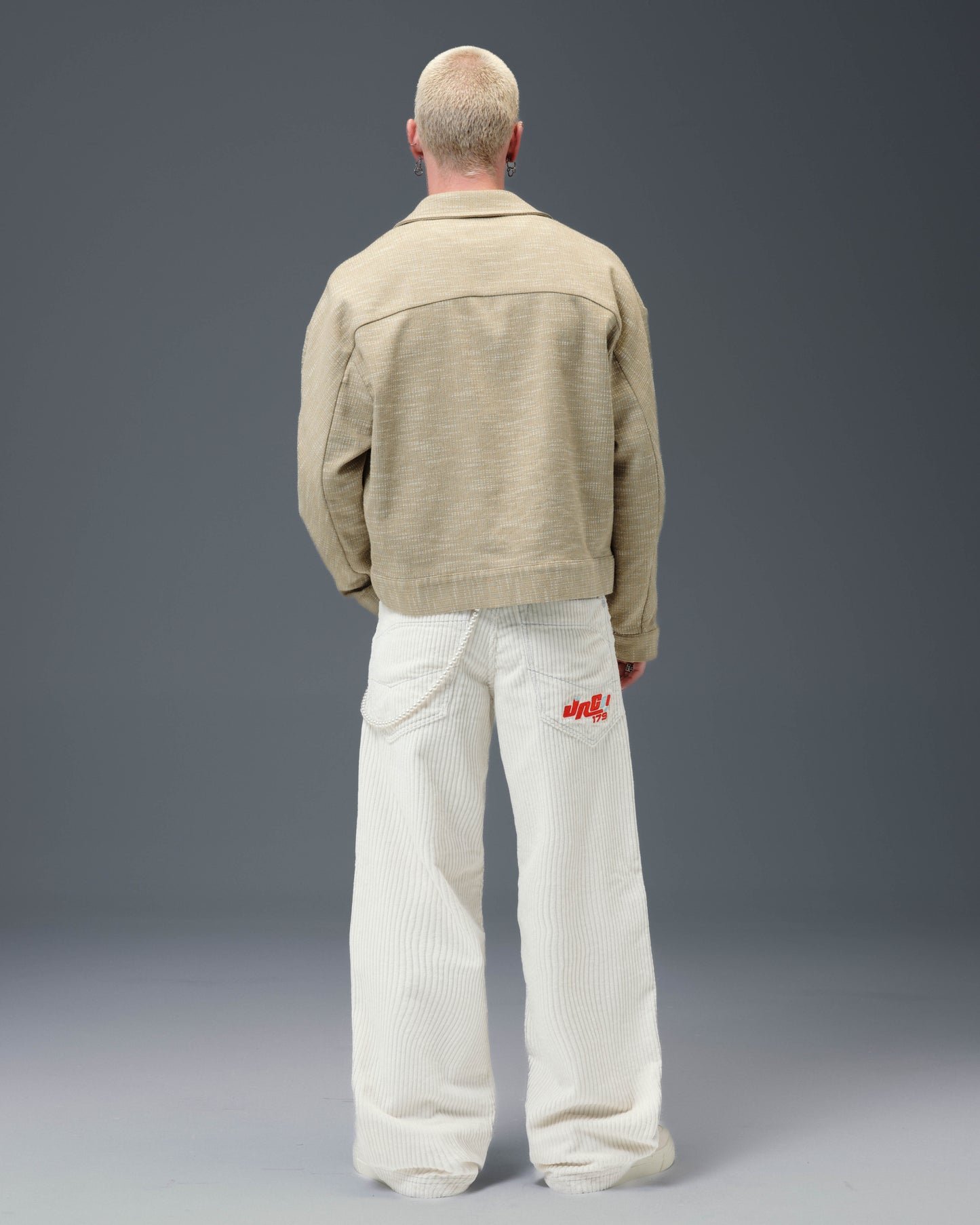 1179 Easy Wide Pipes. 23". 4 Wale Corduroy. Tofu.