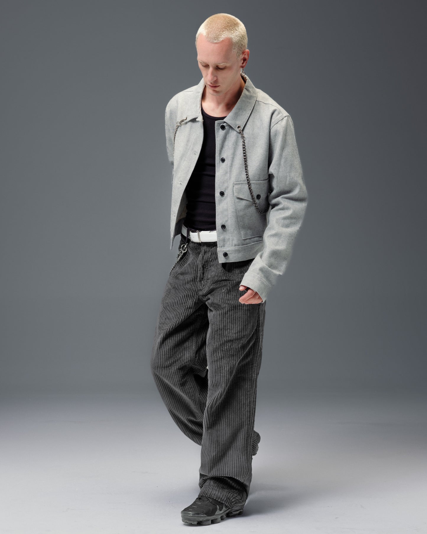 169 Low Down. 20". 4 Wale Corduroy. Magnet.