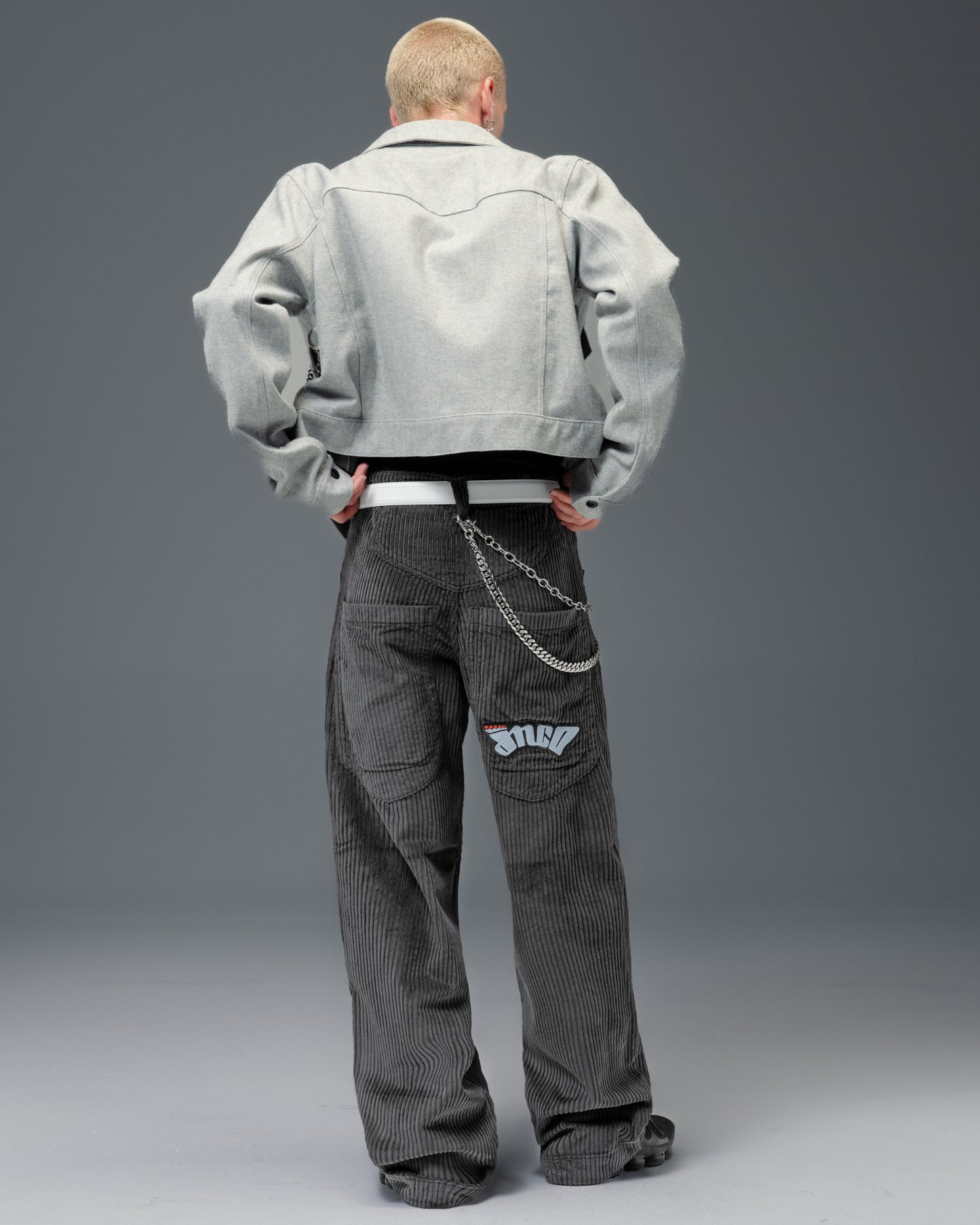 169 Low Down. 20". 4 Wale Corduroy. Magnet.