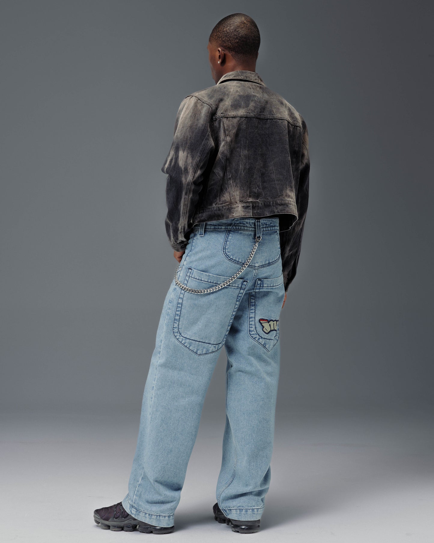 169 Low Down. 20". Antique.