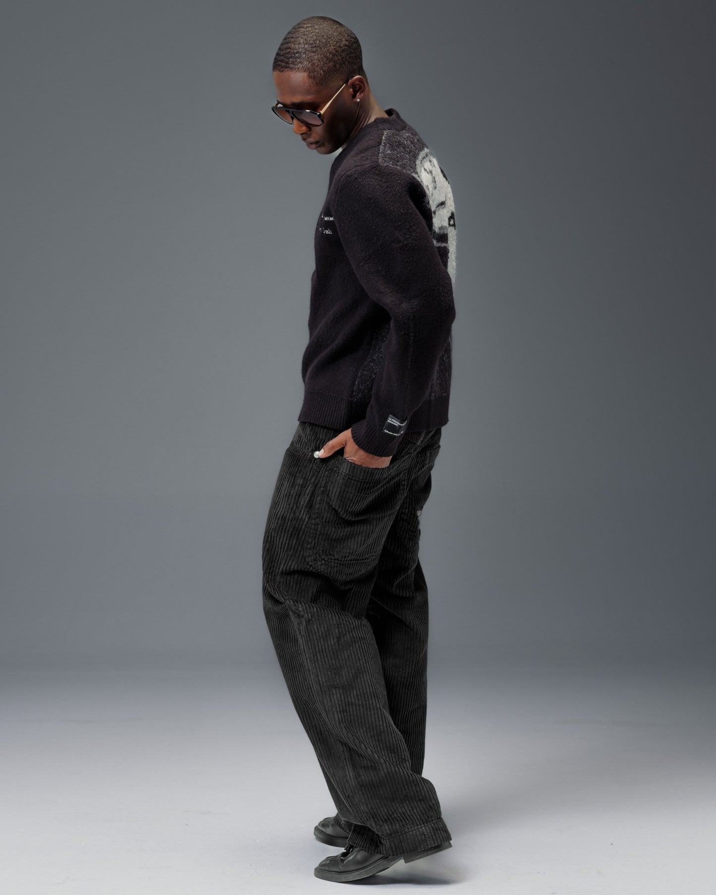 169 Low Down. 20". 4 Wale Corduroy. Black.