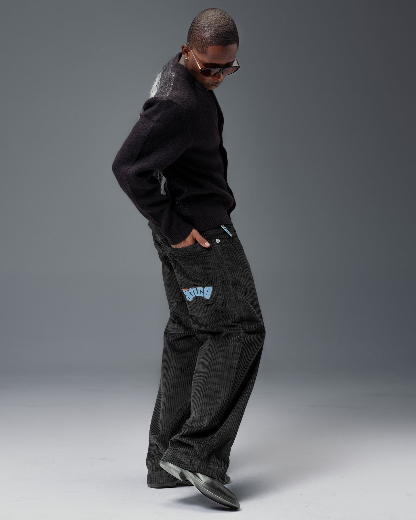 169 Low Down. 20". 4 Wale Corduroy. Black.