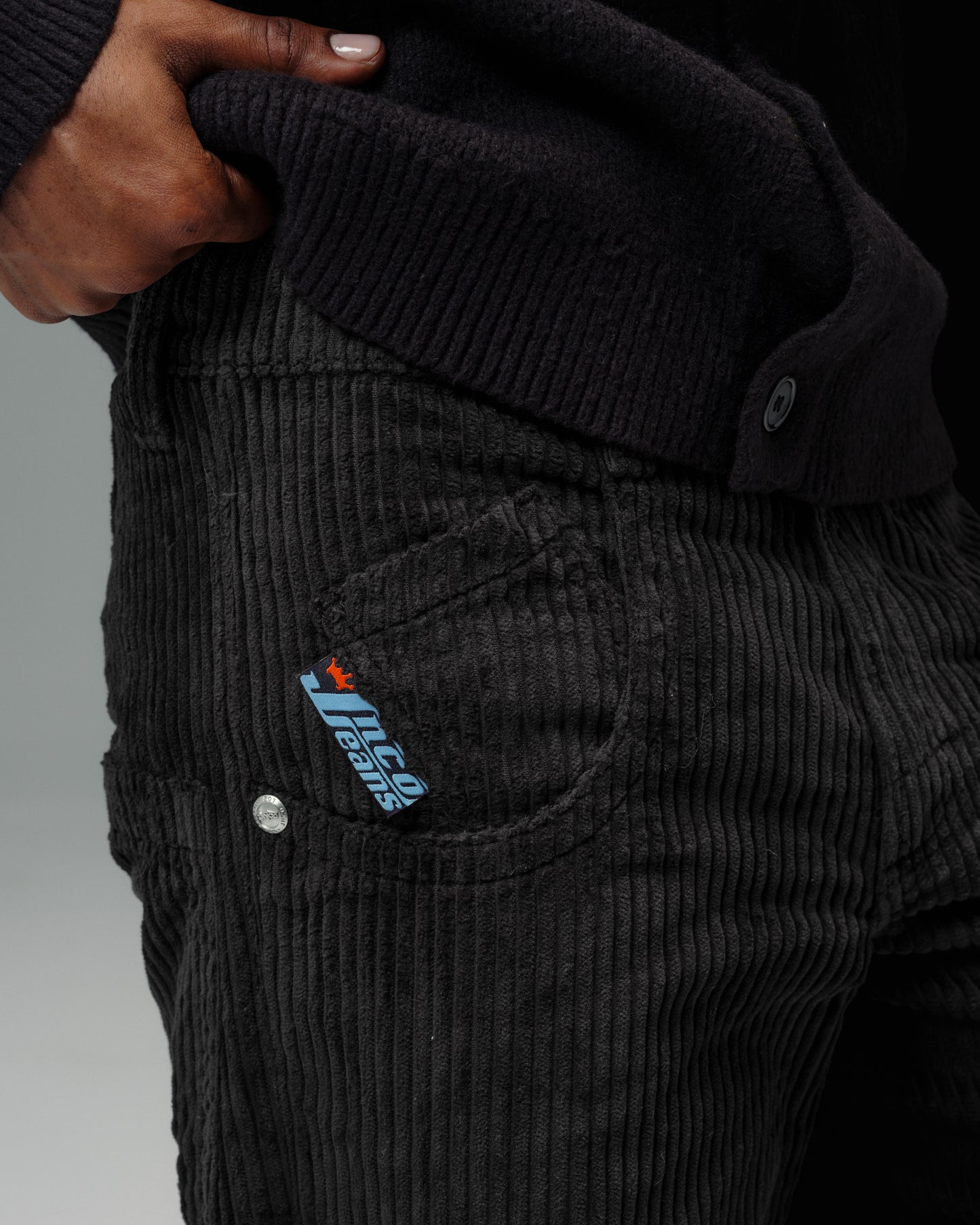 169 Low Down. 20". 4 Wale Corduroy. Black.