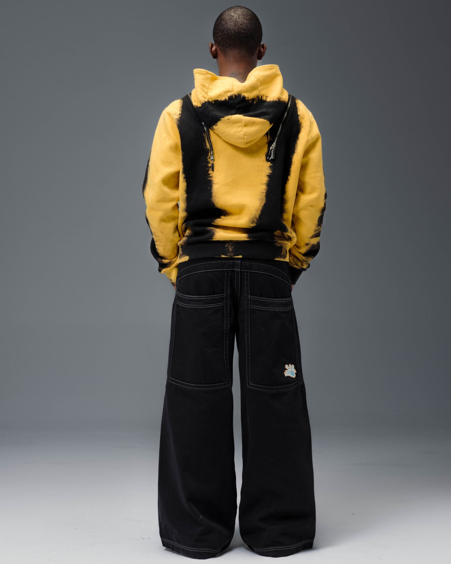 117 King. 28". Jet Black.