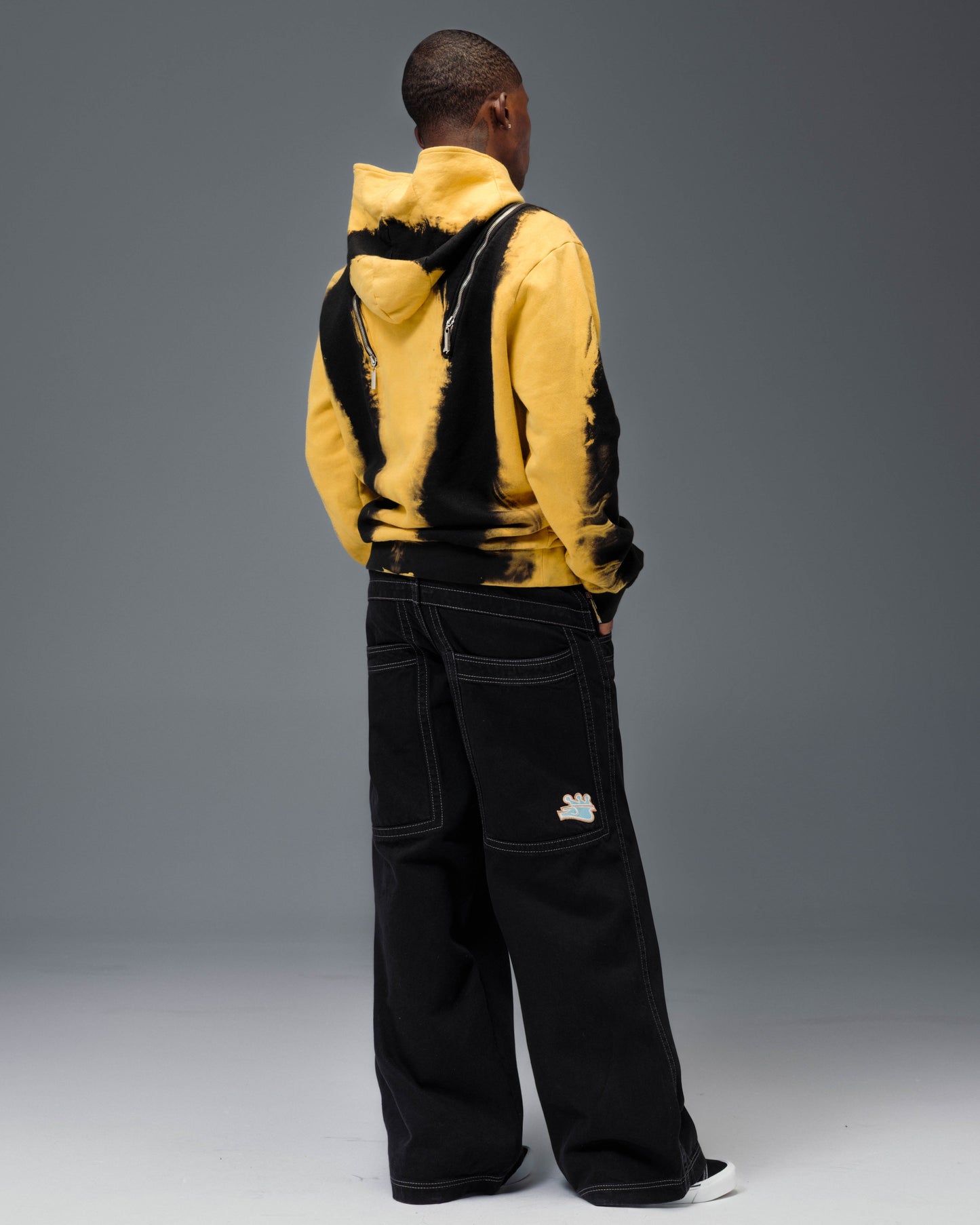 117 King. 28". Jet Black.